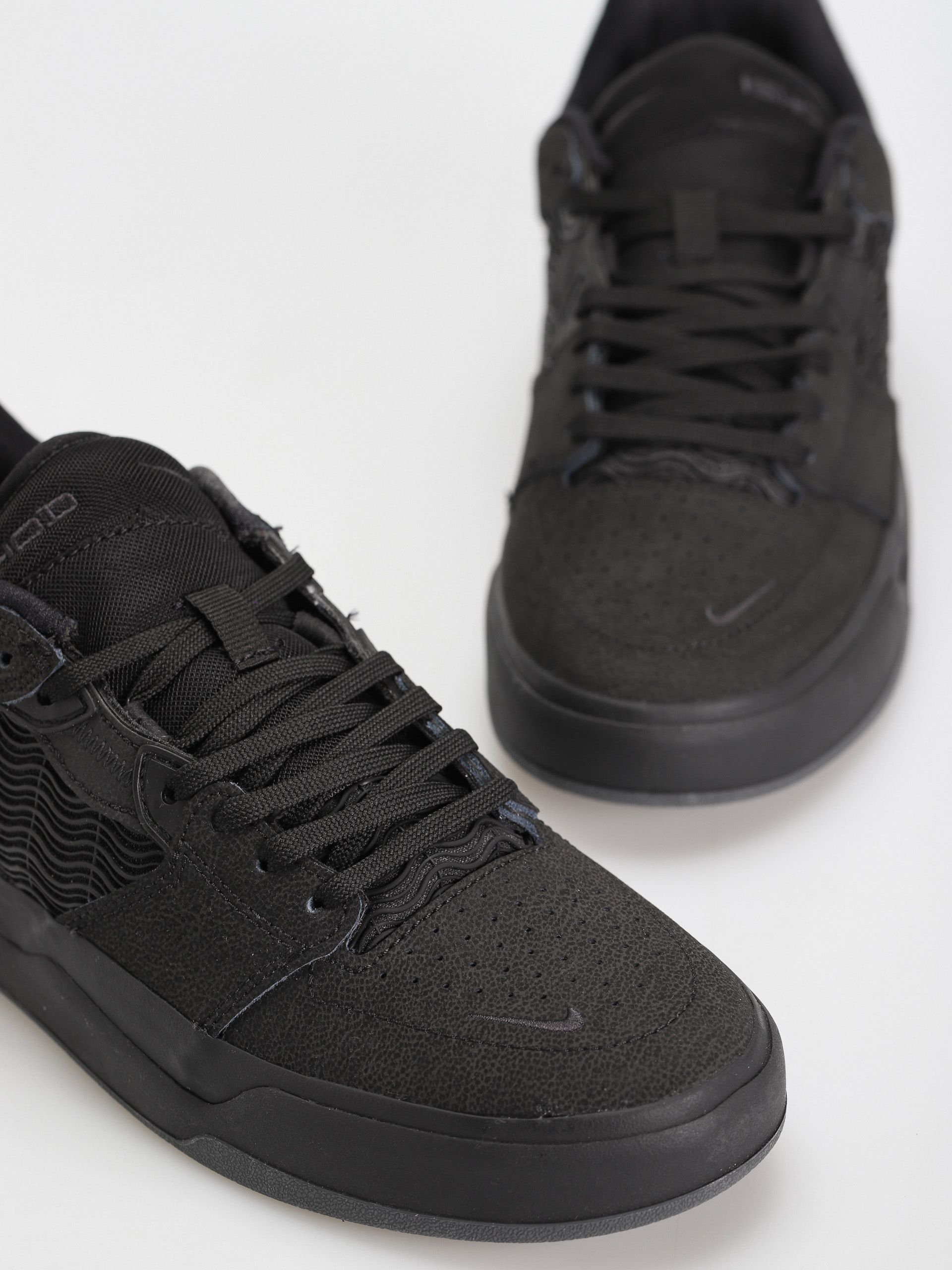 Buty Nike SB Ishod Prm (black/black black black)