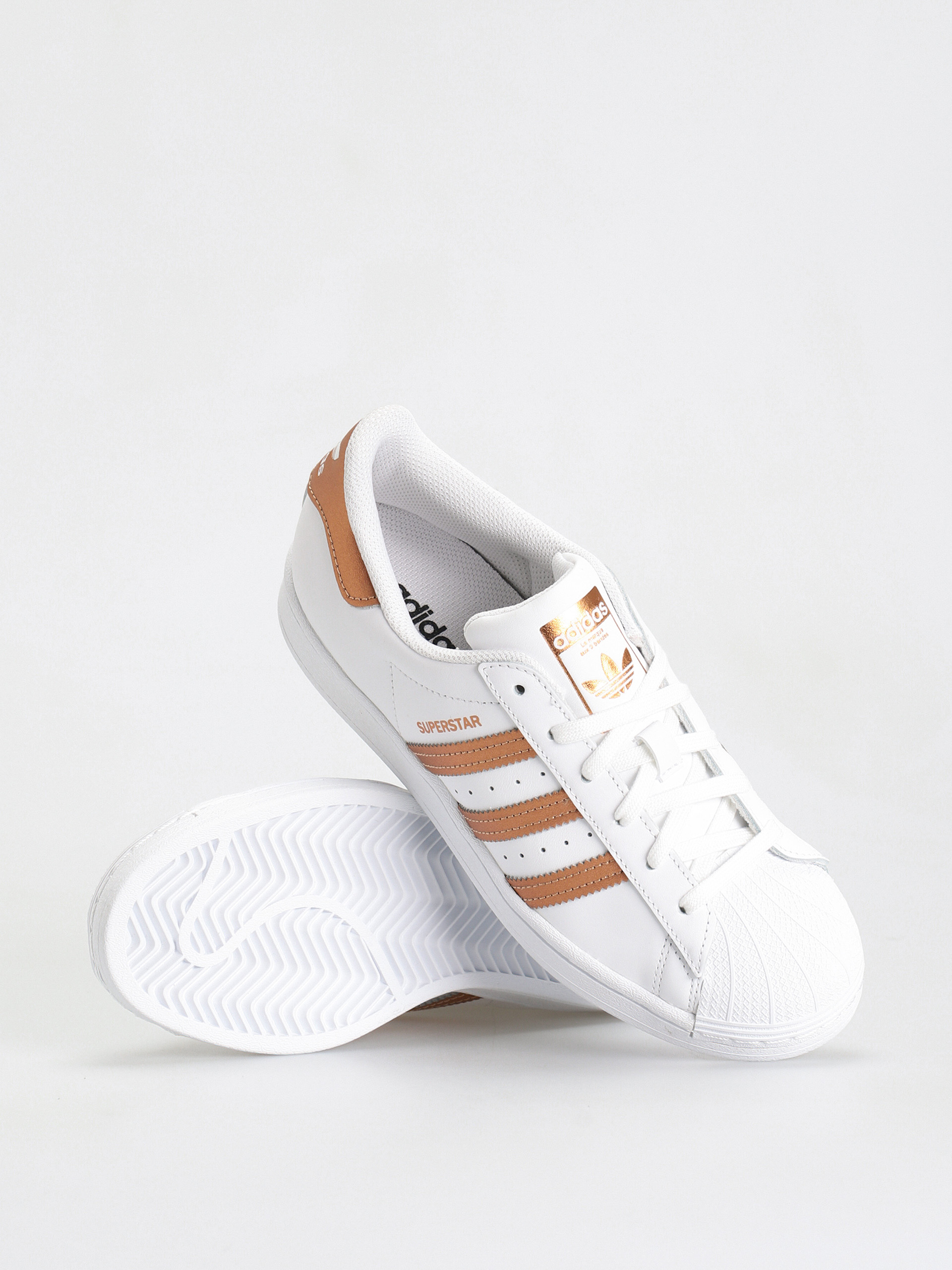 Buty superstar shop w ee7399 ftwwht/coppmt/cblack