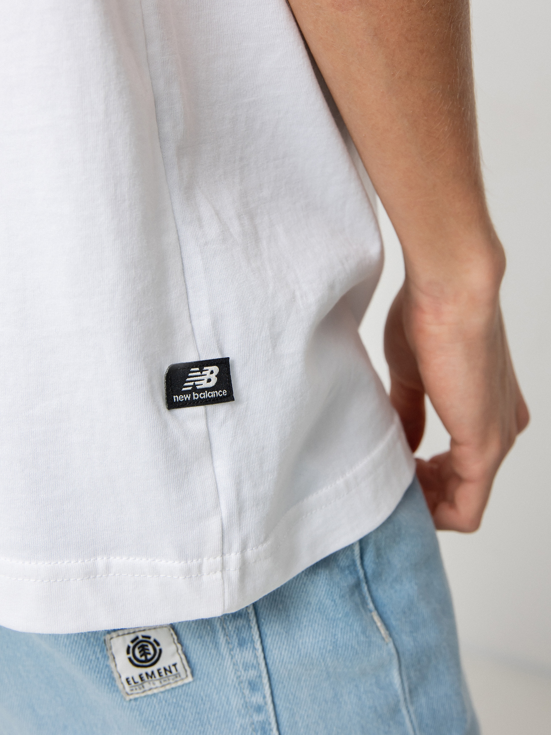 T-shirt New Balance Athletics Legacies Rooted (white)