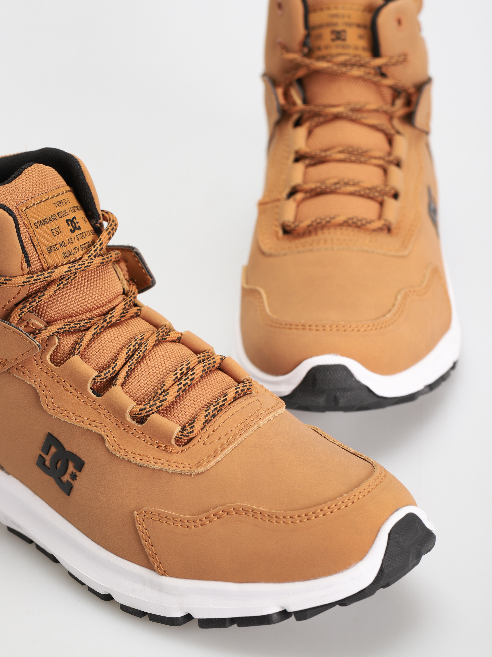 Buty DC Mutiny Wr (wheat/black)