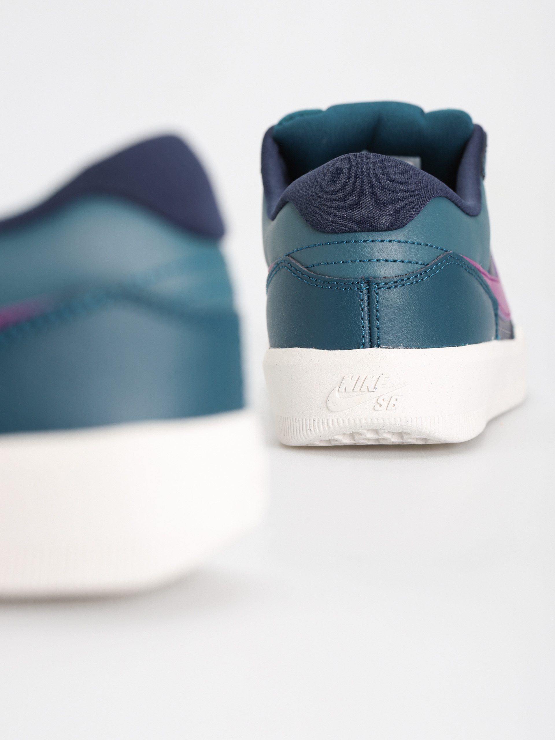 Buty Nike SB Force 58 Premium (obsidian/viotech midnight turq phantom)