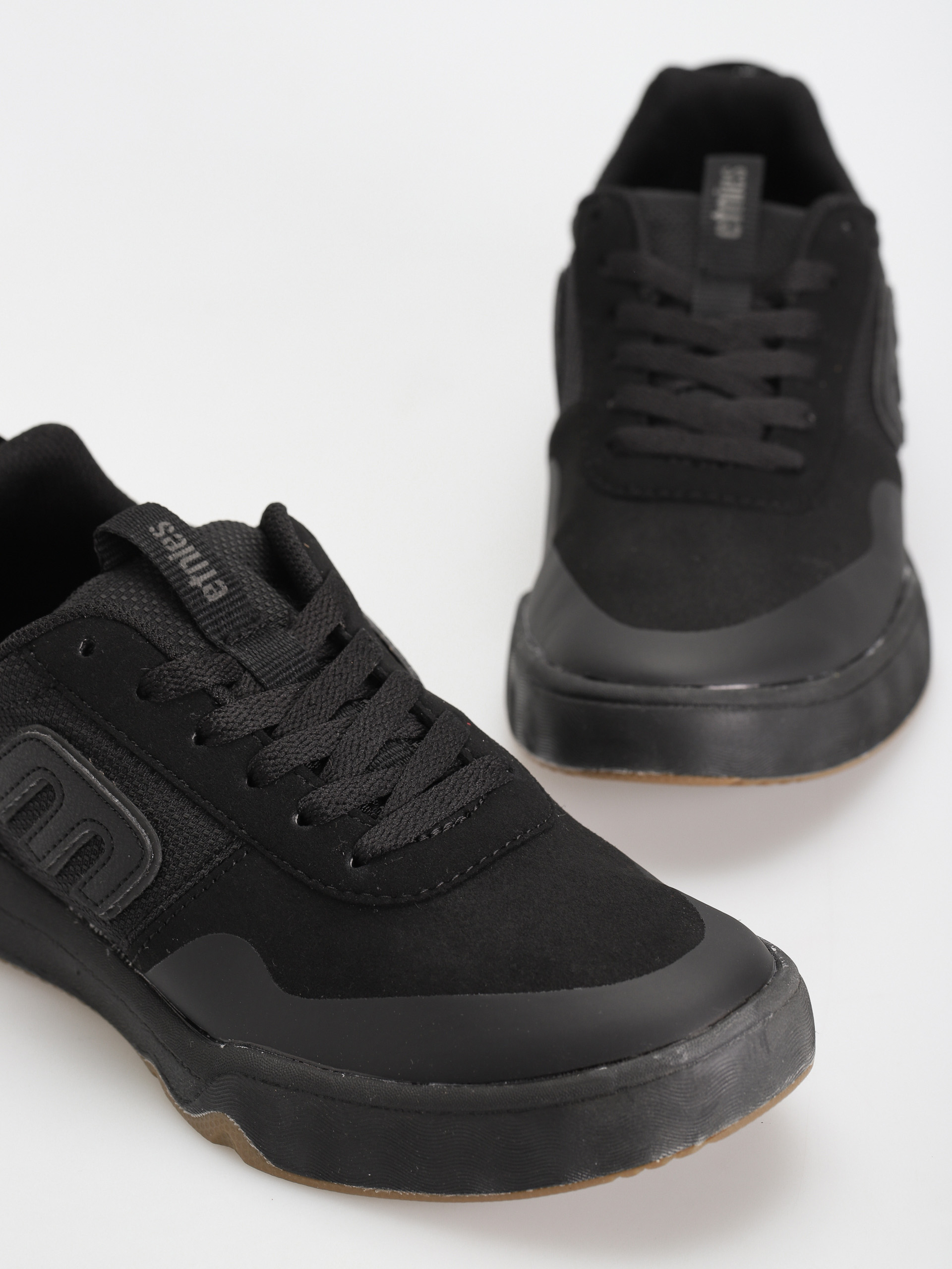 Buty Etnies Ranger Lt (black/black/gum)