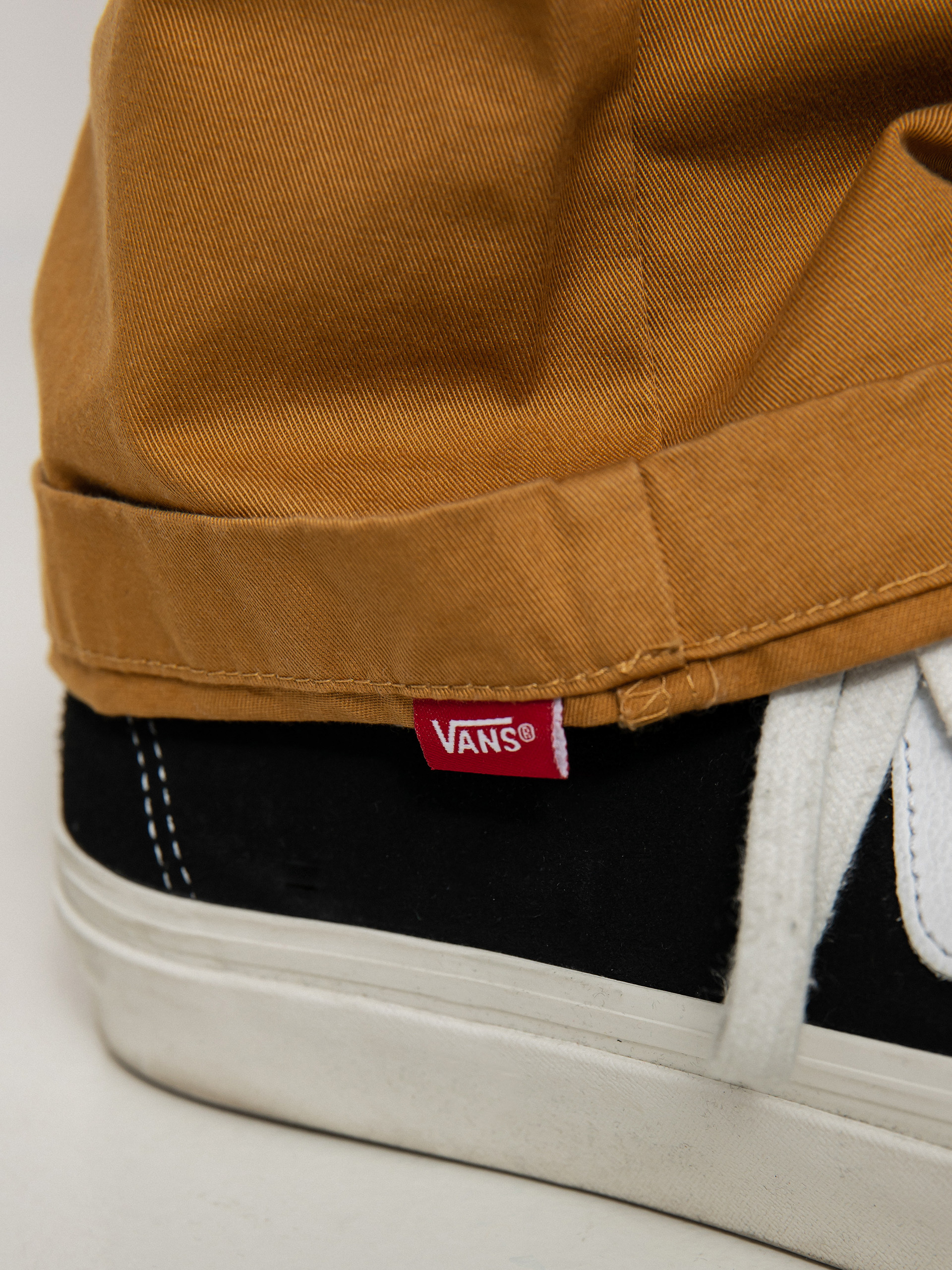 Spodnie Vans Authentic Chino Loose Dk (bone brown)