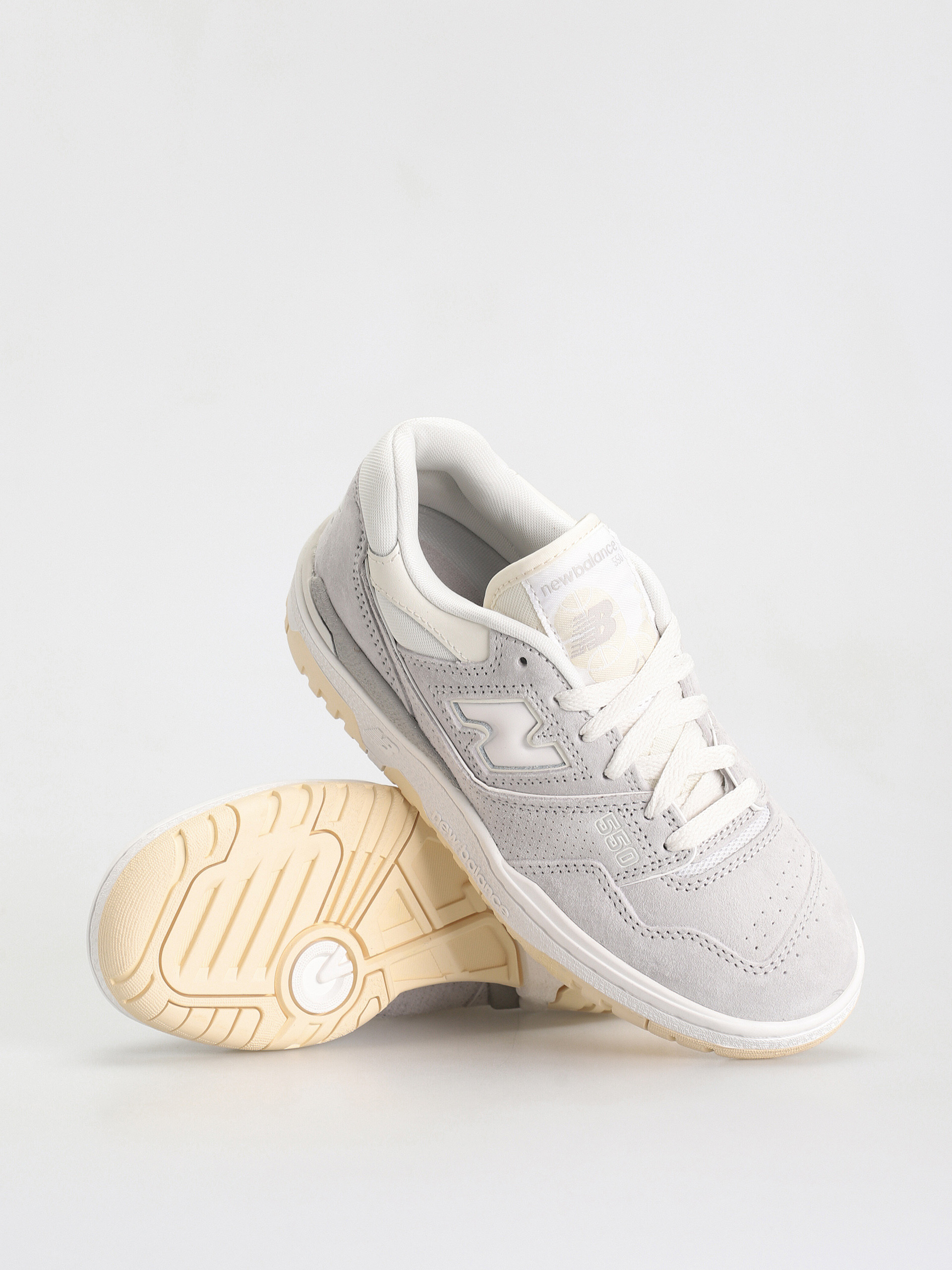 Buty New Balance 550 (grey suede)
