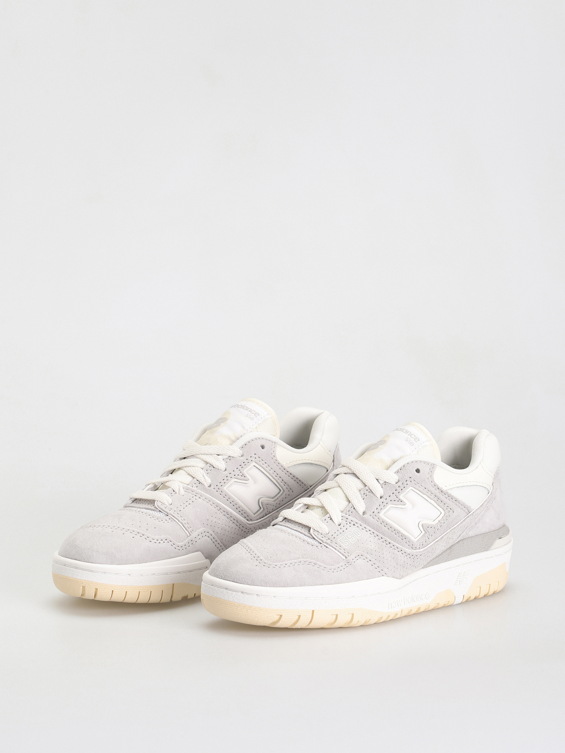 Buty New Balance 550 (grey suede)