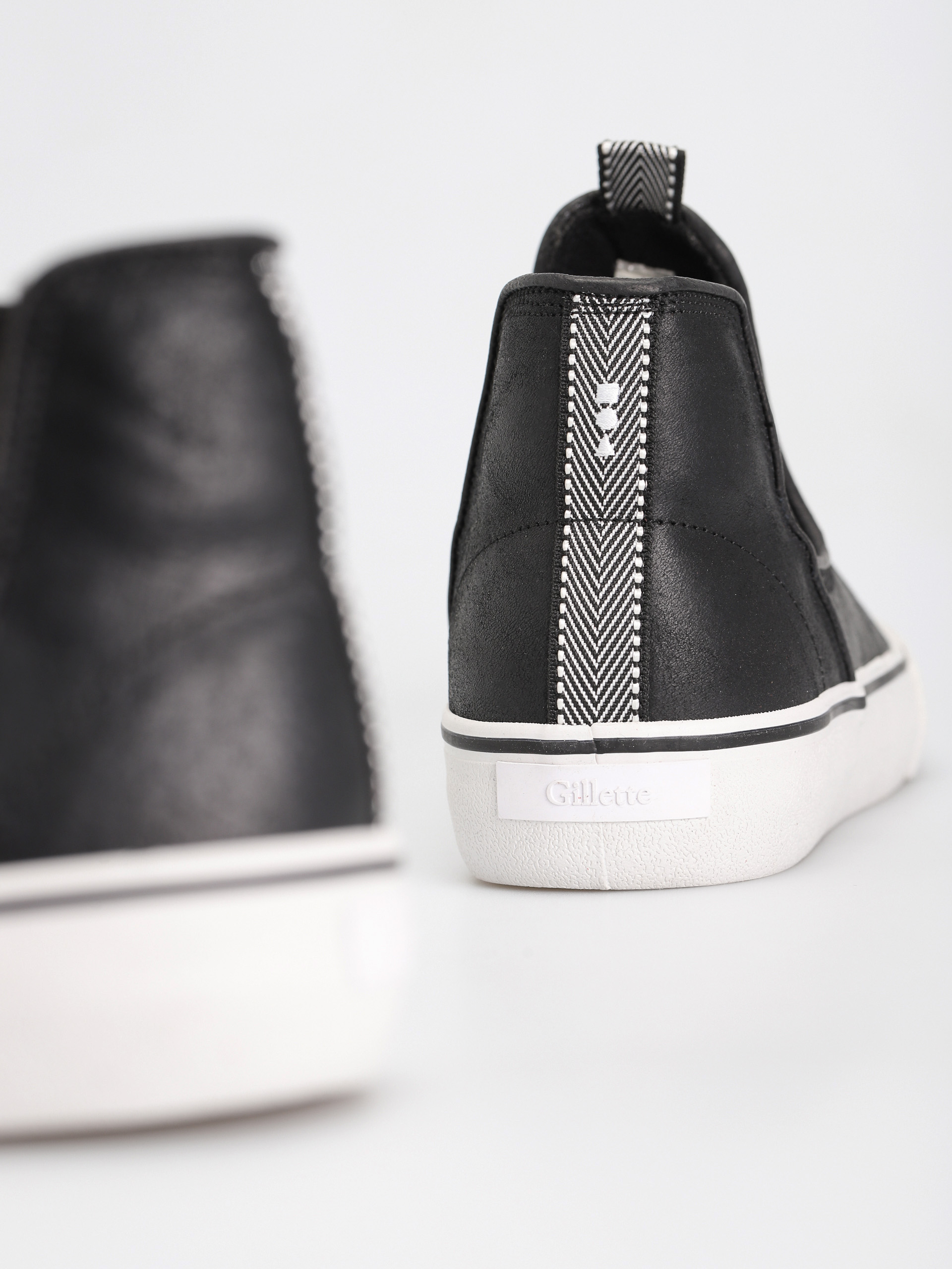 Buty Globe Dover (black distress/gillette)