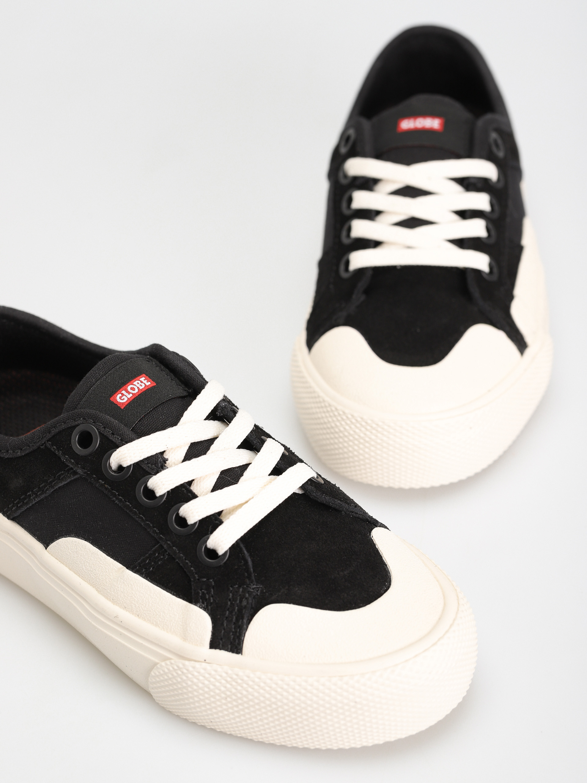 Buty Globe Surplus Kids JR (black/antique)