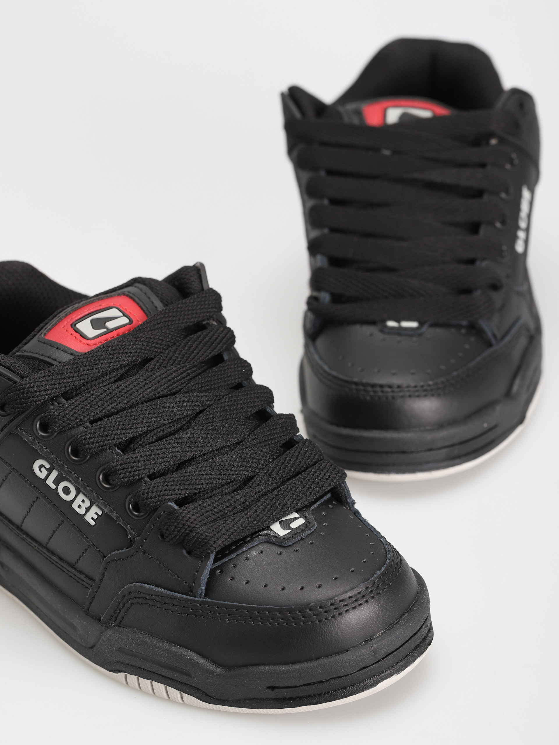 Buty Globe Tilt Kids JR (black/chilli)