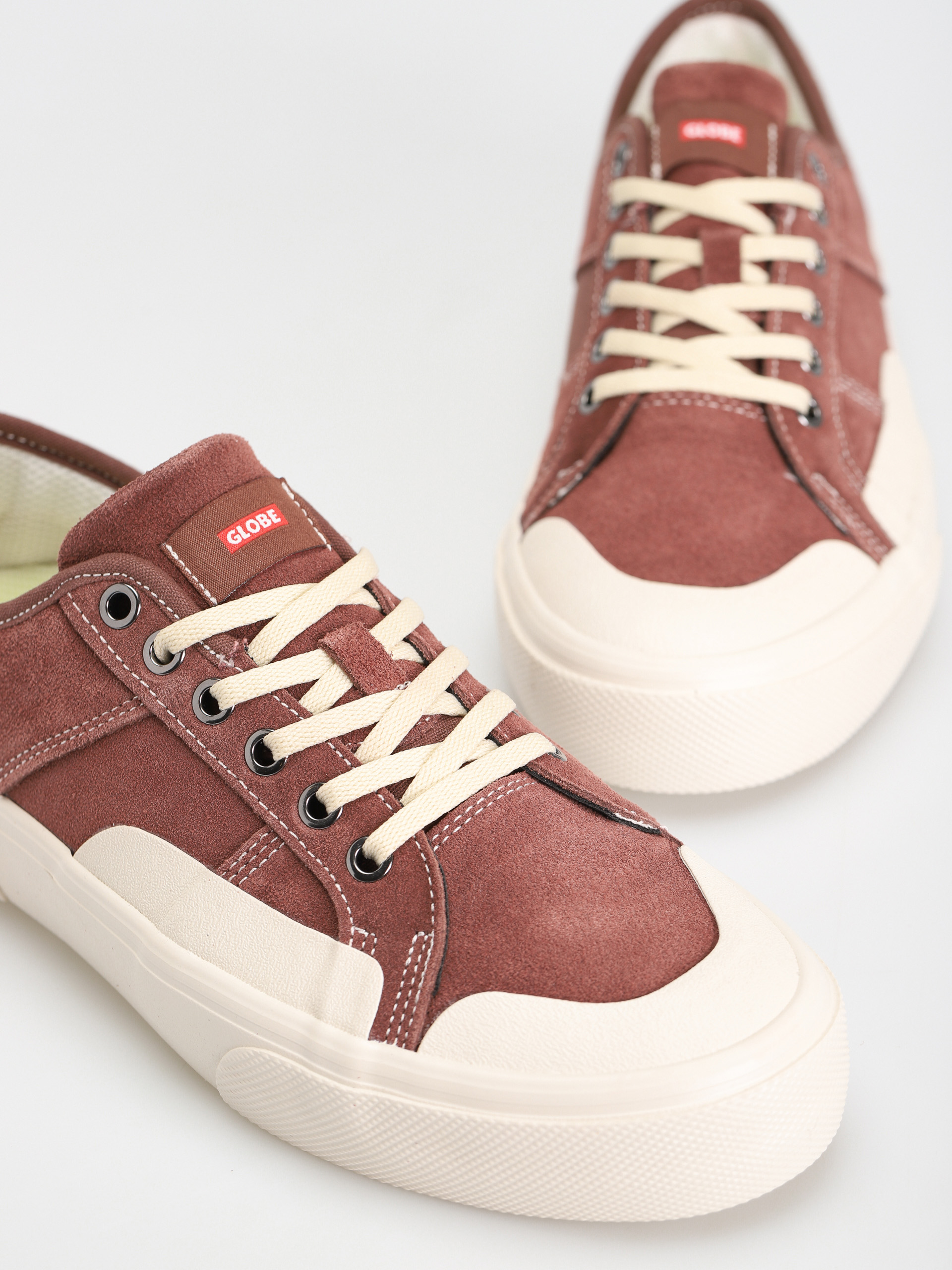 Buty Globe Surplus (sepia/antique)