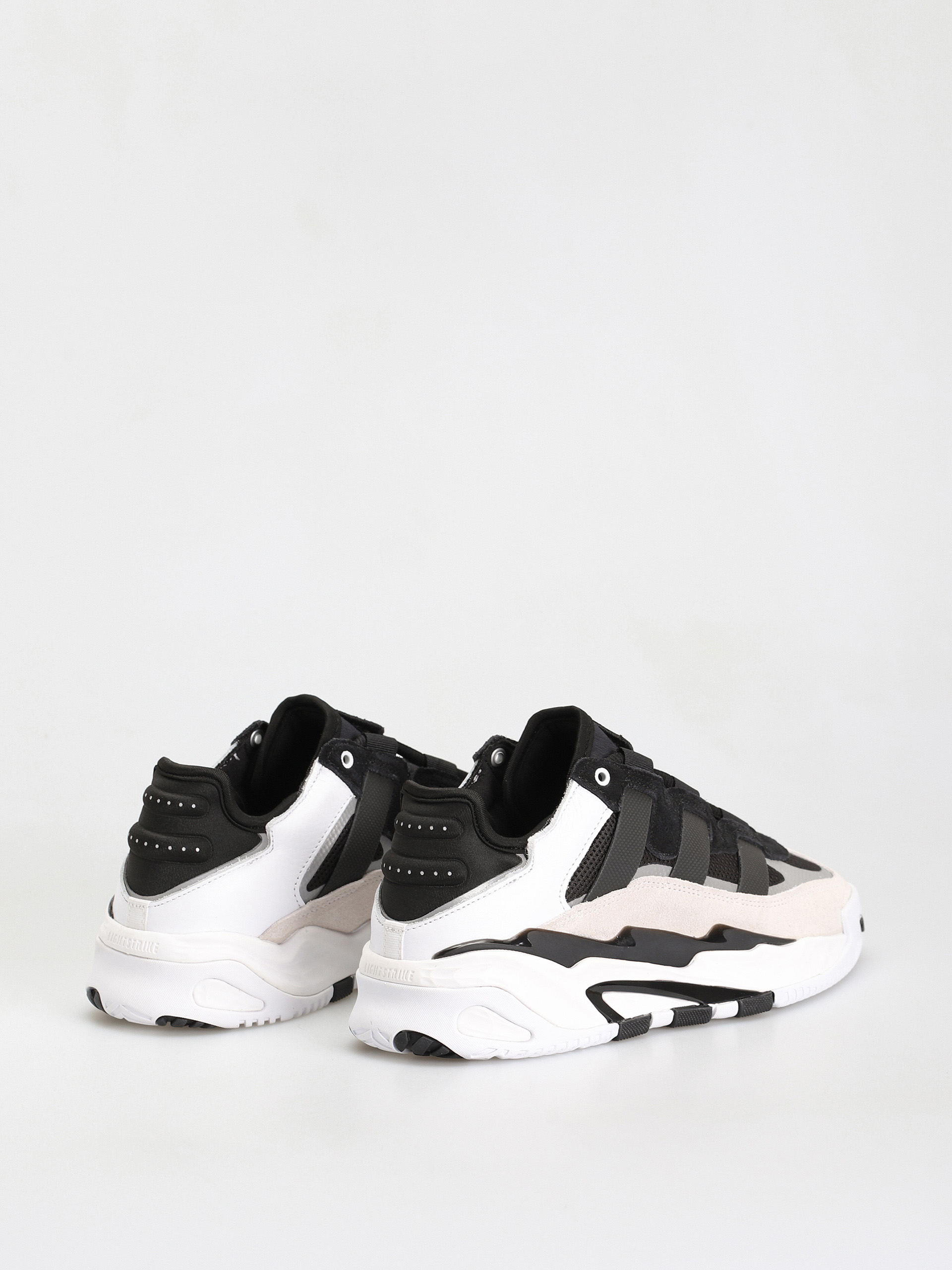 Buty adidas Originals Niteball (cblack/ftwwht/silvmt)