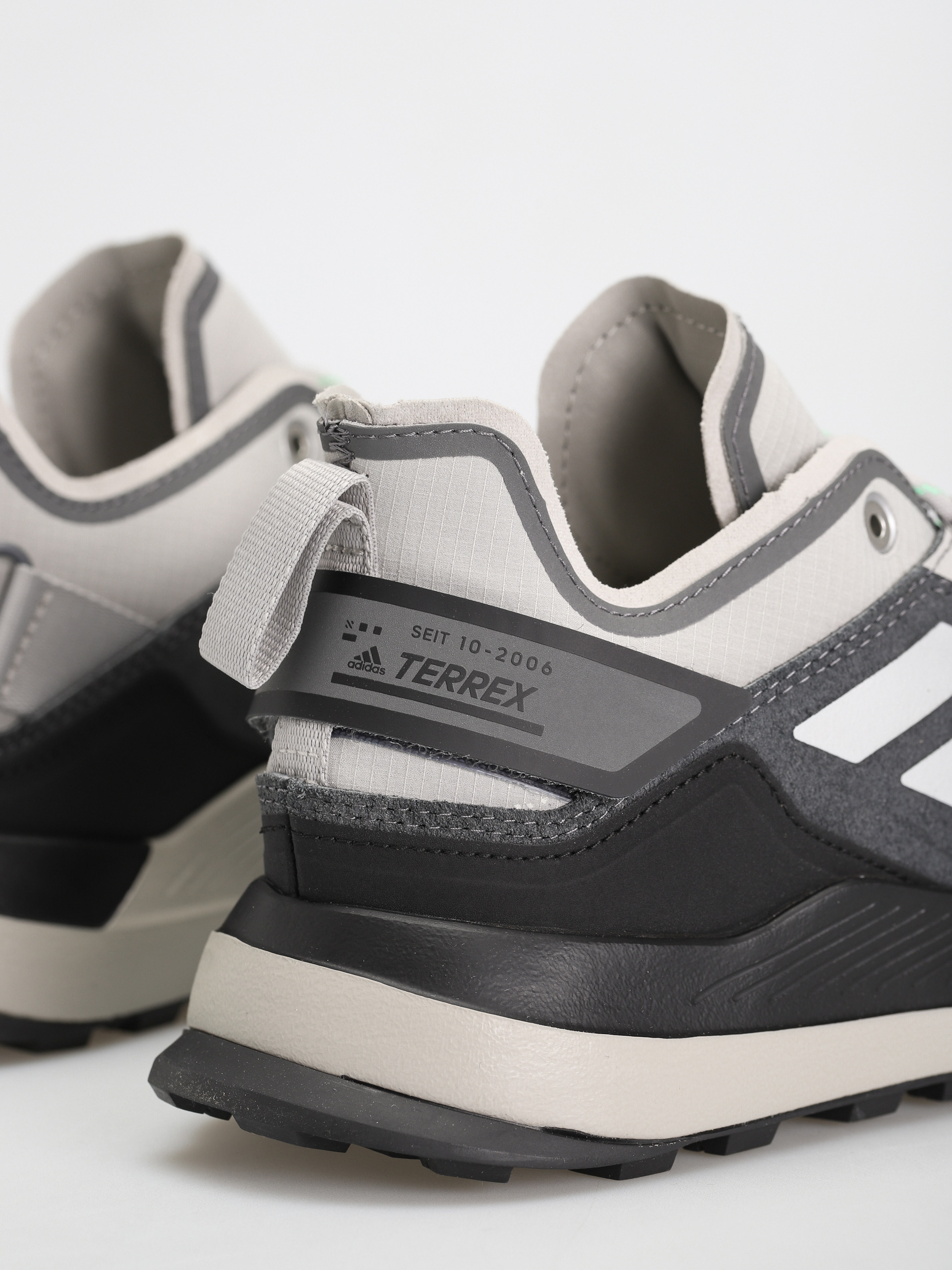 Buty adidas Originals Terrex Hikster (grefiv/silvmt/beamgr)