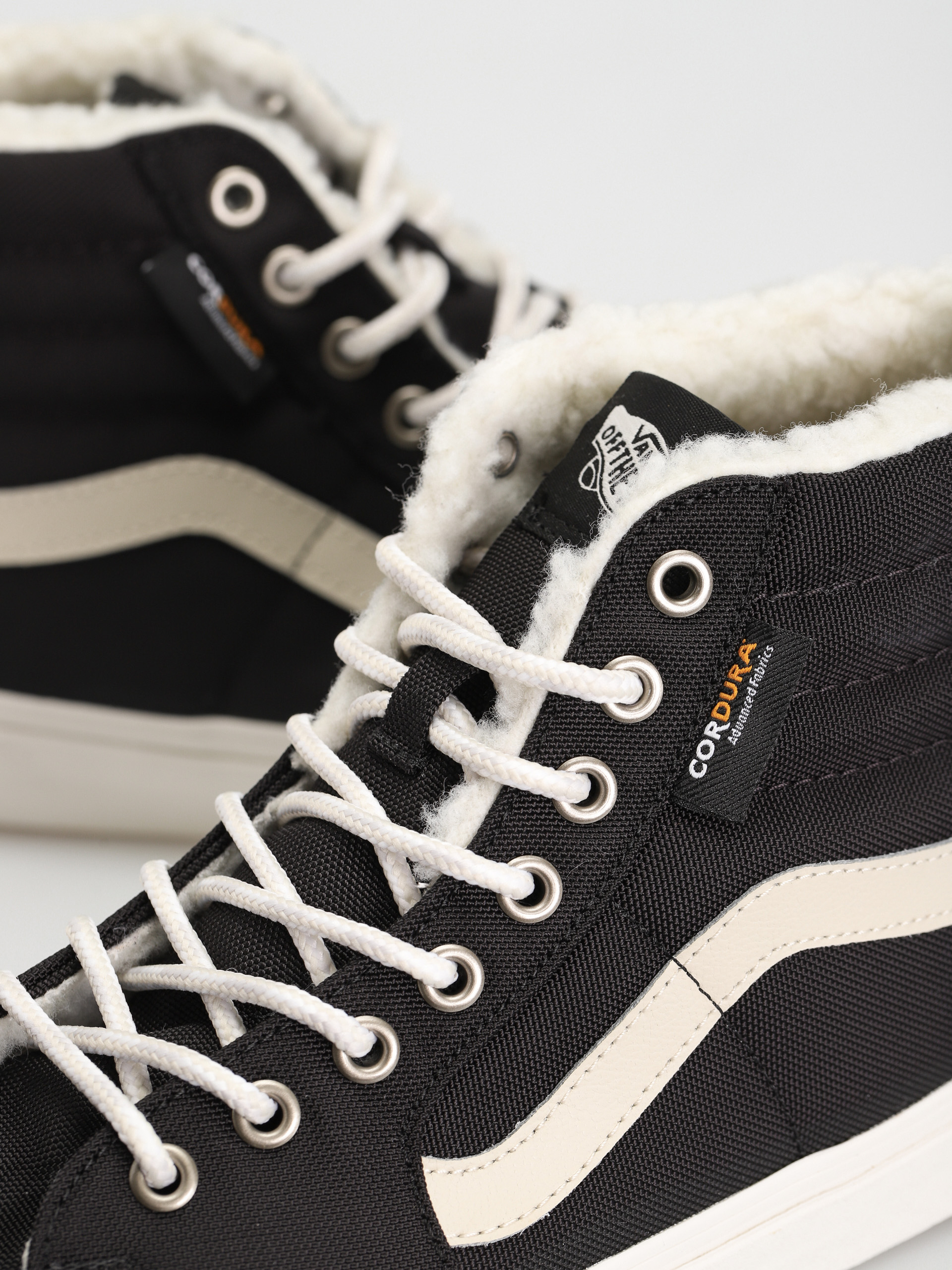 Buty Vans Sk8 Hi (cordura sherpa black/marshmallow)