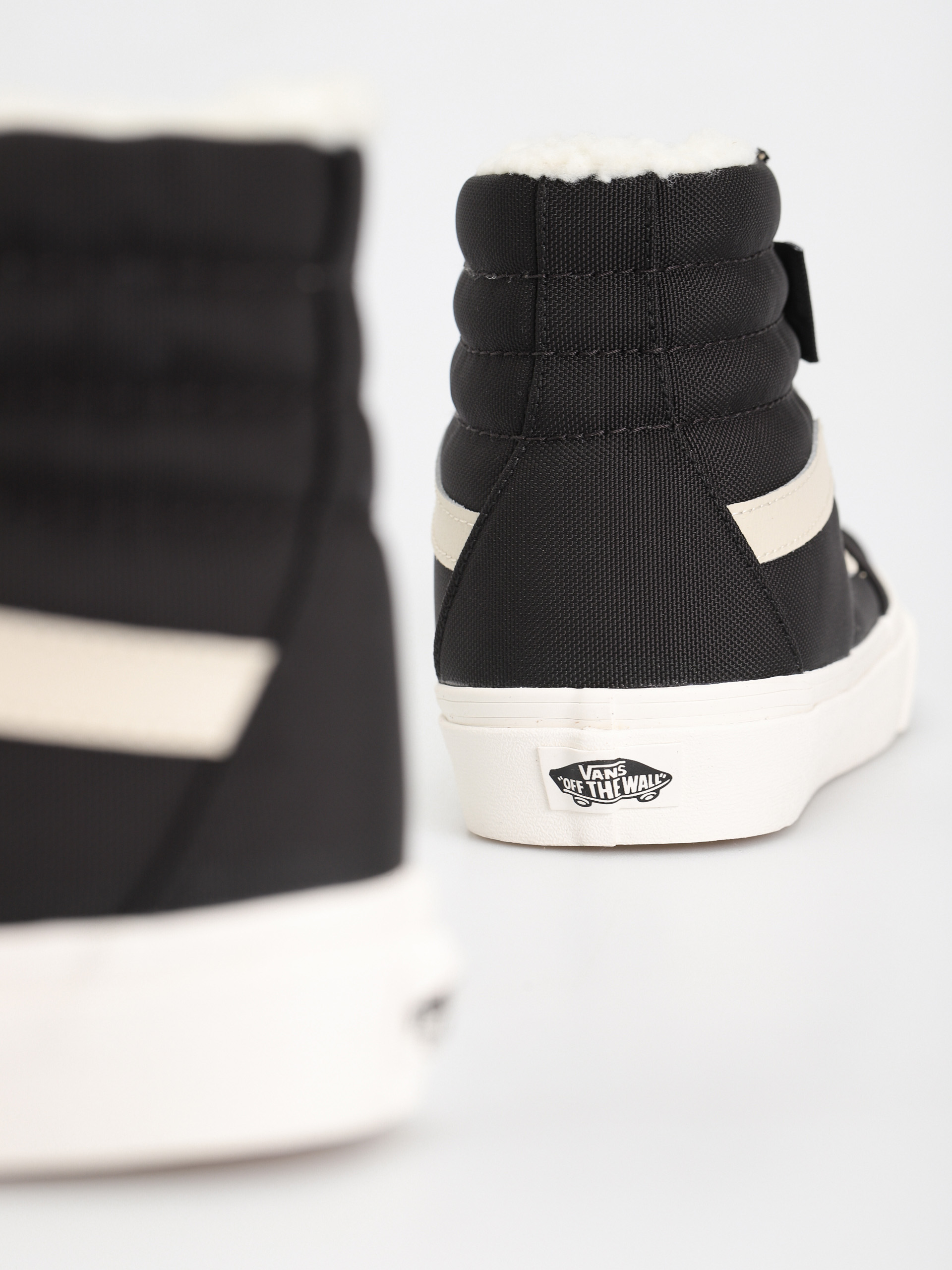 Buty Vans Sk8 Hi (cordura sherpa black/marshmallow)