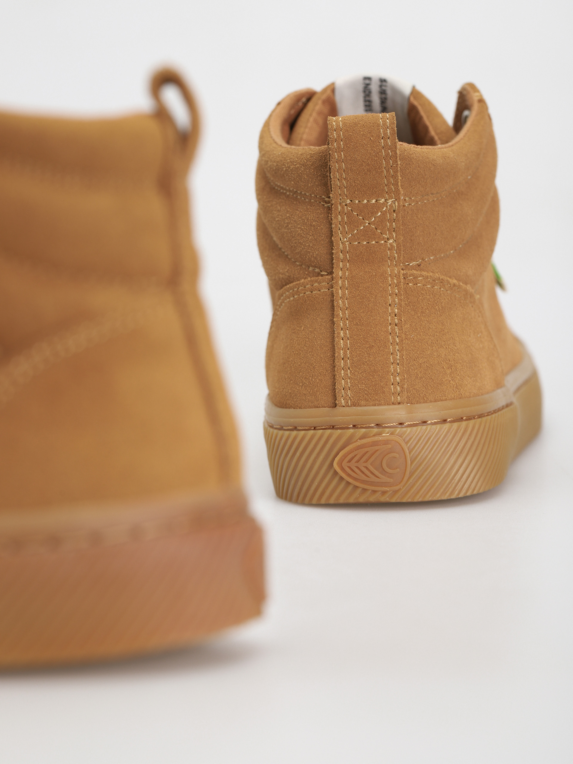 Buty Cariuma Oca High (all camel)