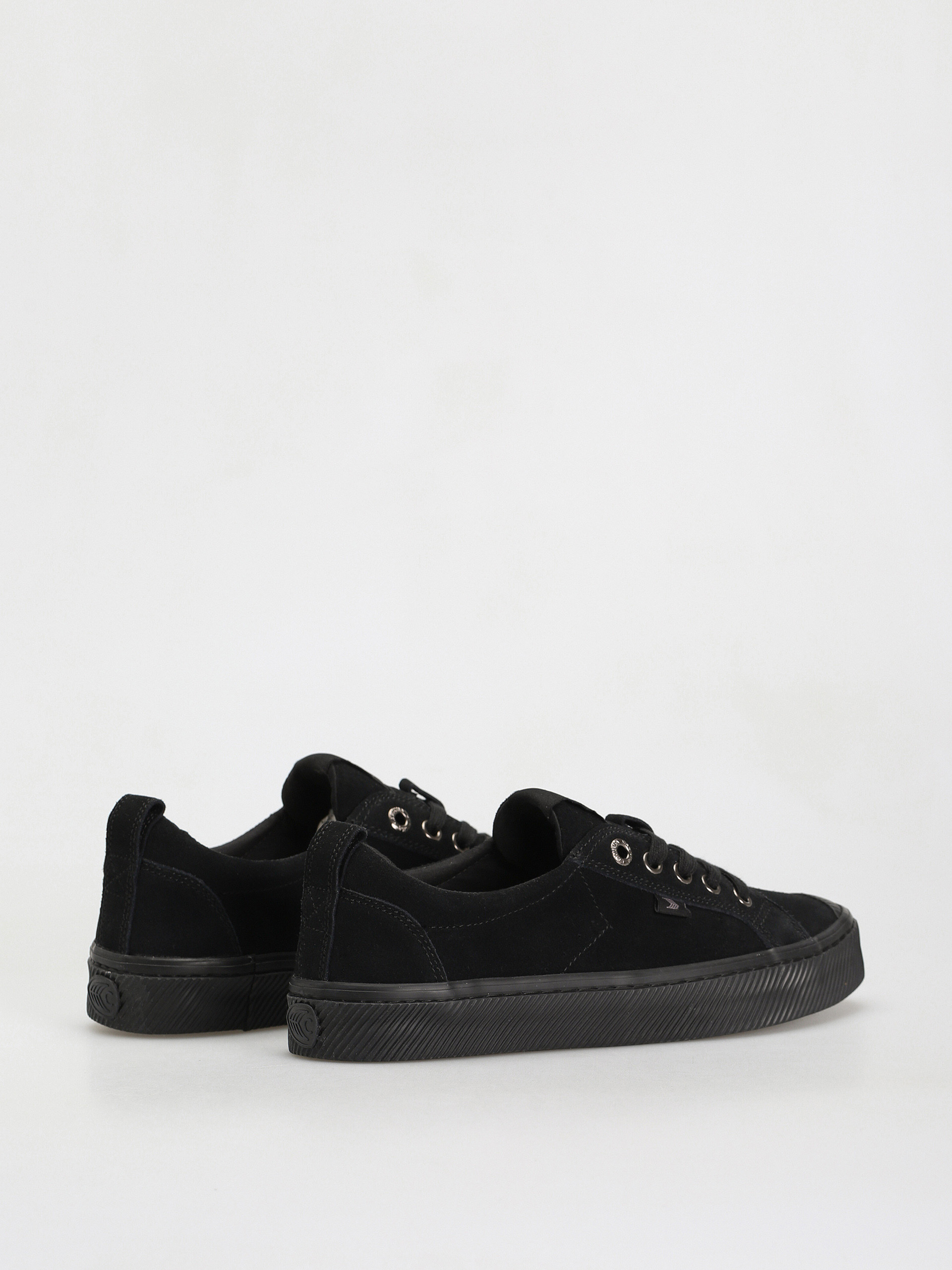 Buty Cariuma Oca Low (all black)
