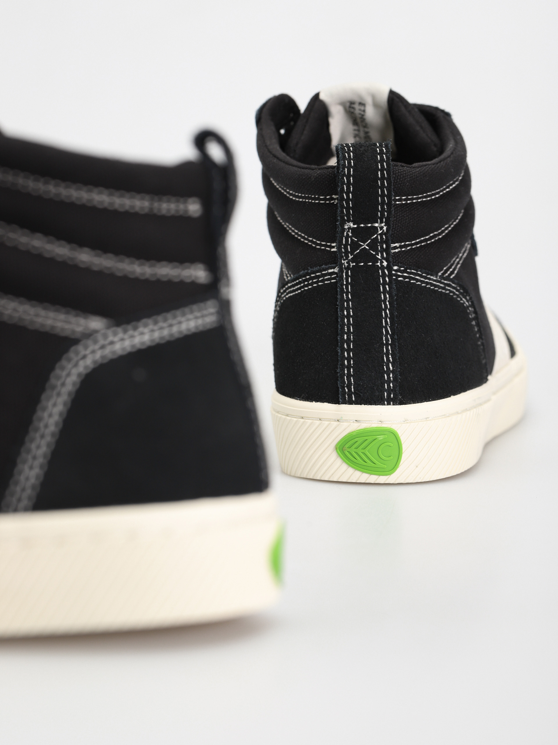 Buty Cariuma Catiba High Pro (khaki)