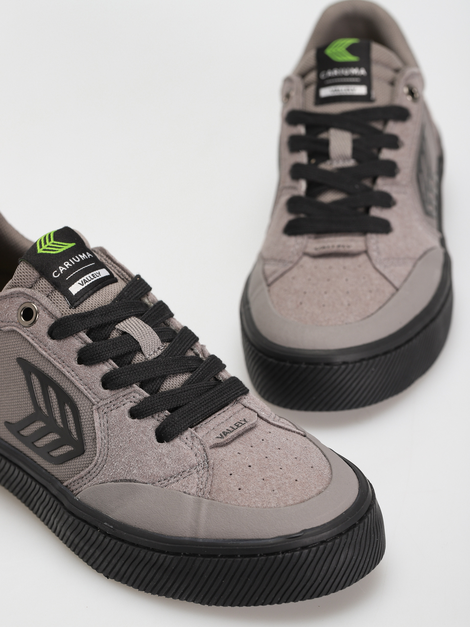 Buty Cariuma Vallely (grey/black)
