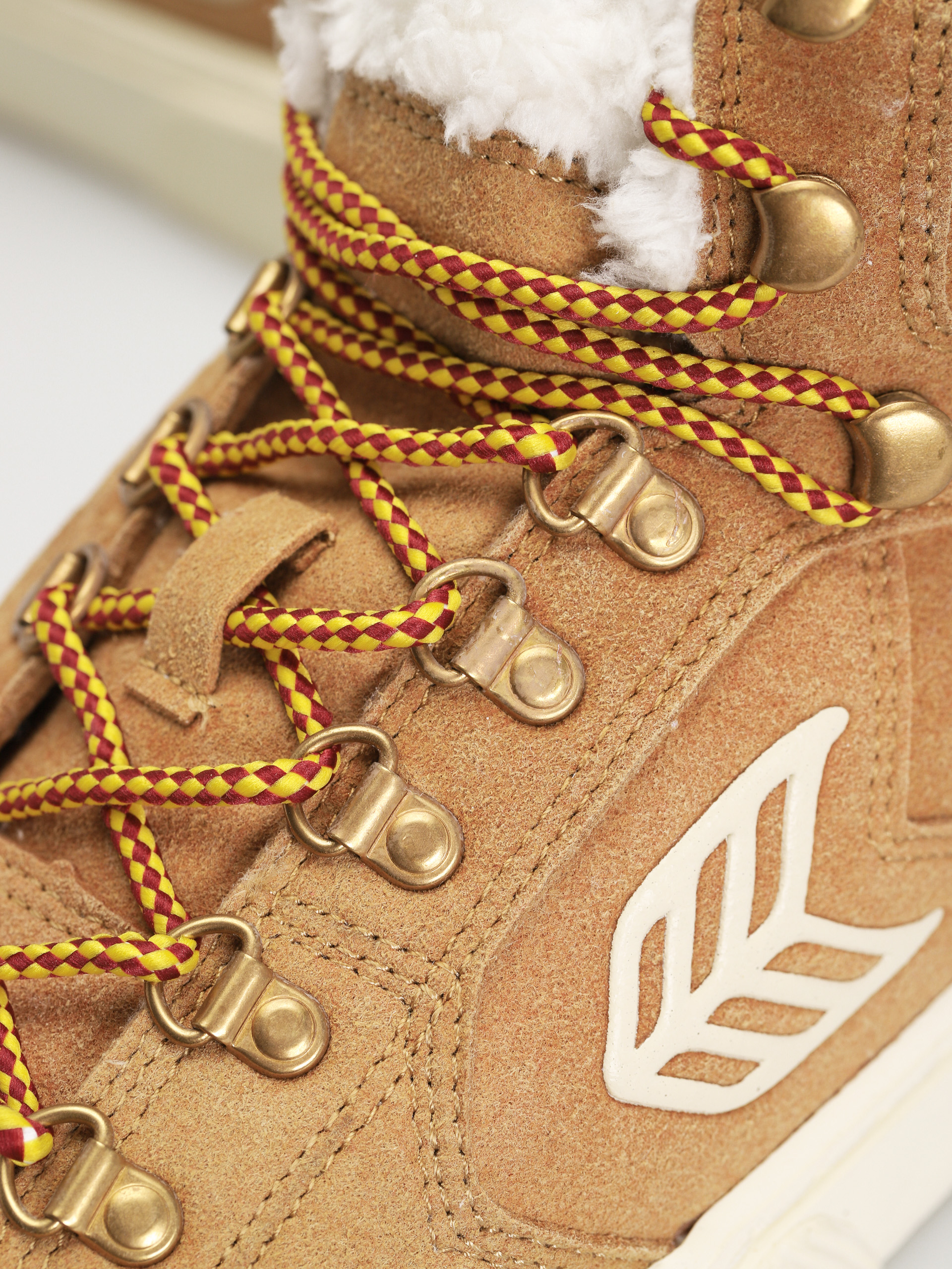 Buty Cariuma Caturi (camel/ ivory)