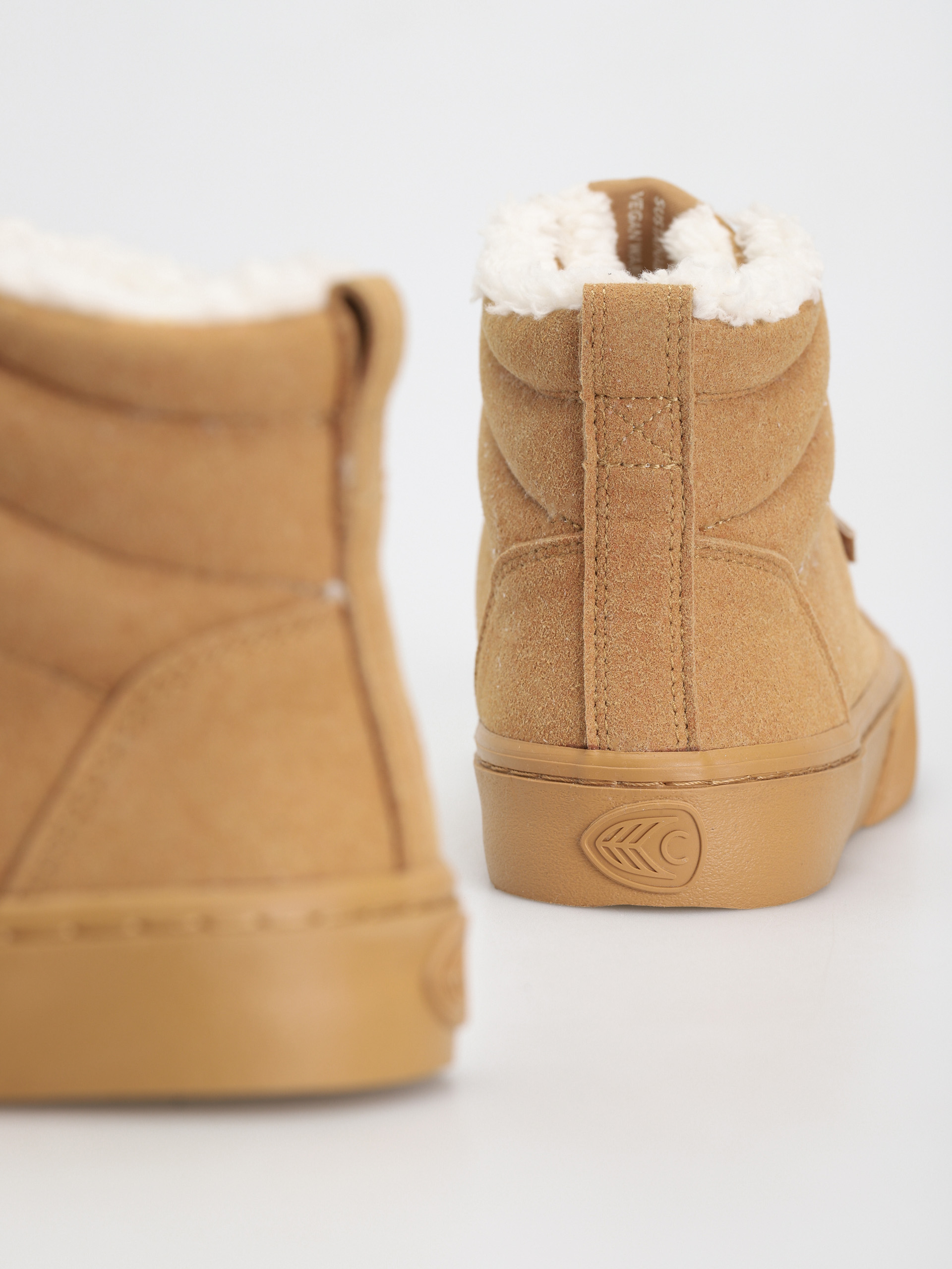 Buty Cariuma Oca High (all camel)