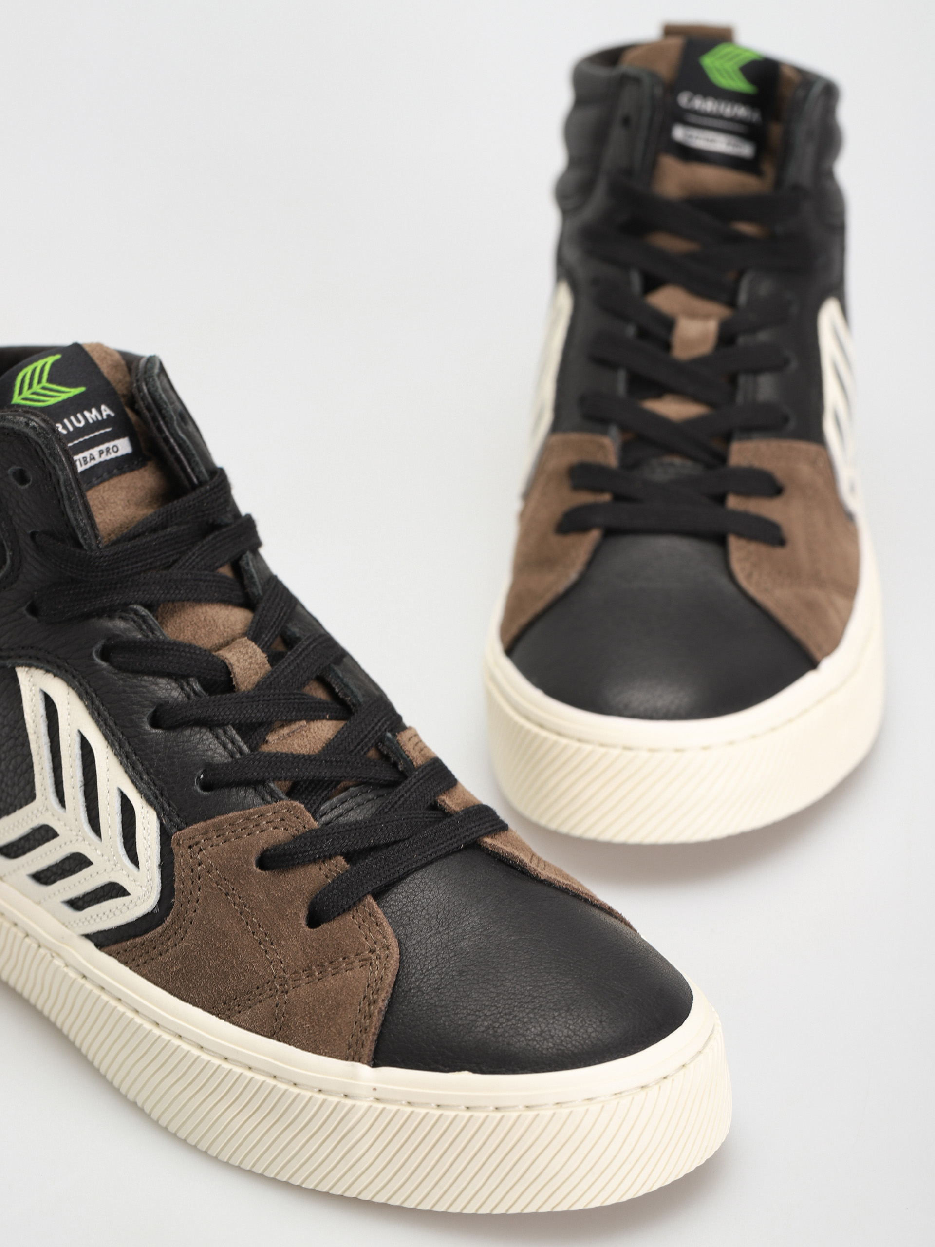 Buty Cariuma Catiba High Pro (khaki)