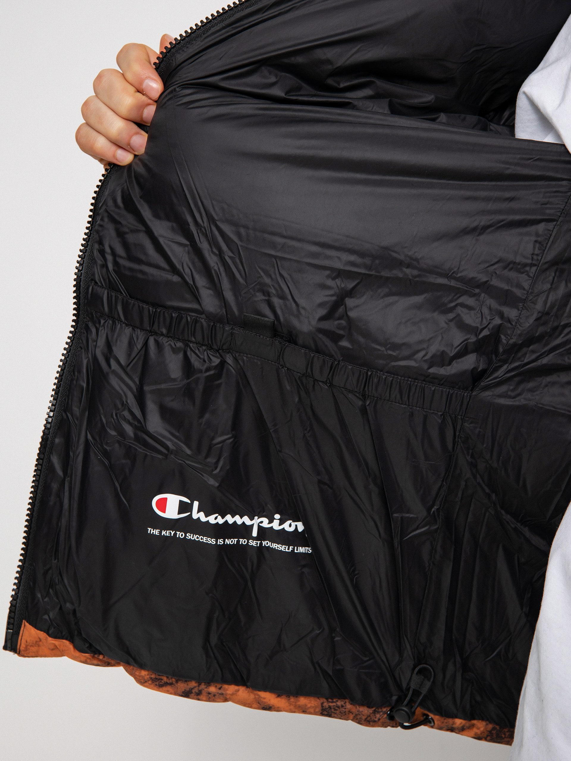 Kurtka Champion Hooded Jacket 218087 (abw/allover/nbk)