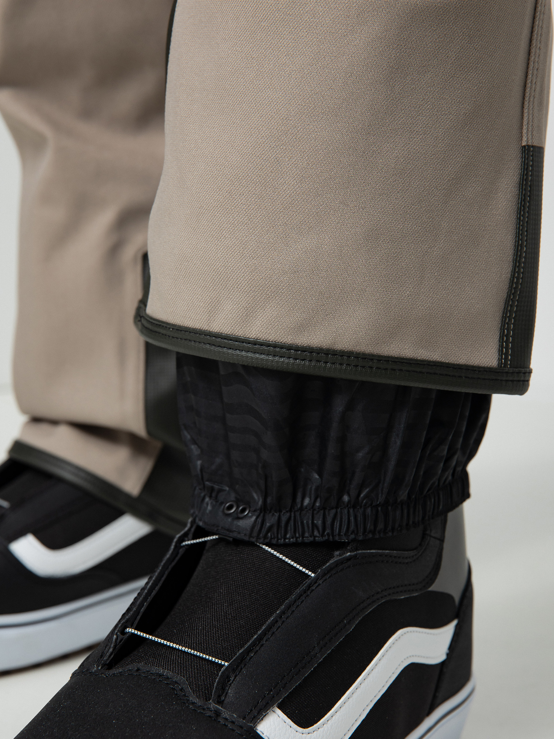 Męskie Spodnie snowboardowe Volcom New Articulated (dark khaki)