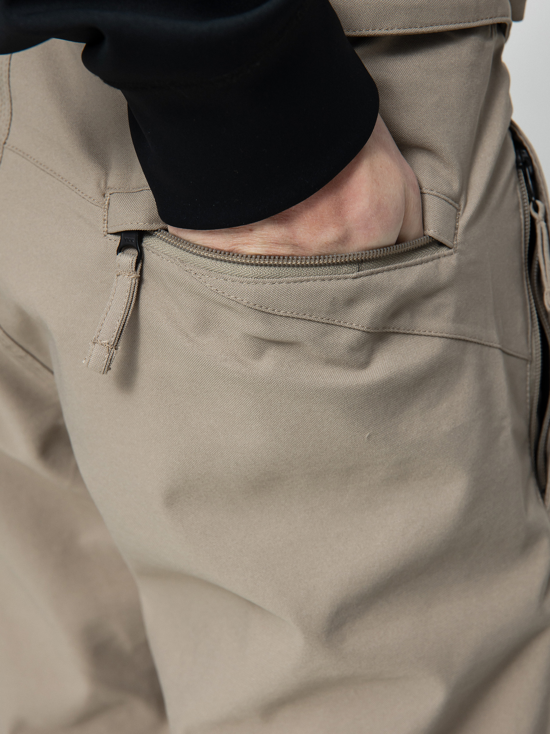 Męskie Spodnie snowboardowe Volcom Freakin Snow Chino (dark khaki)