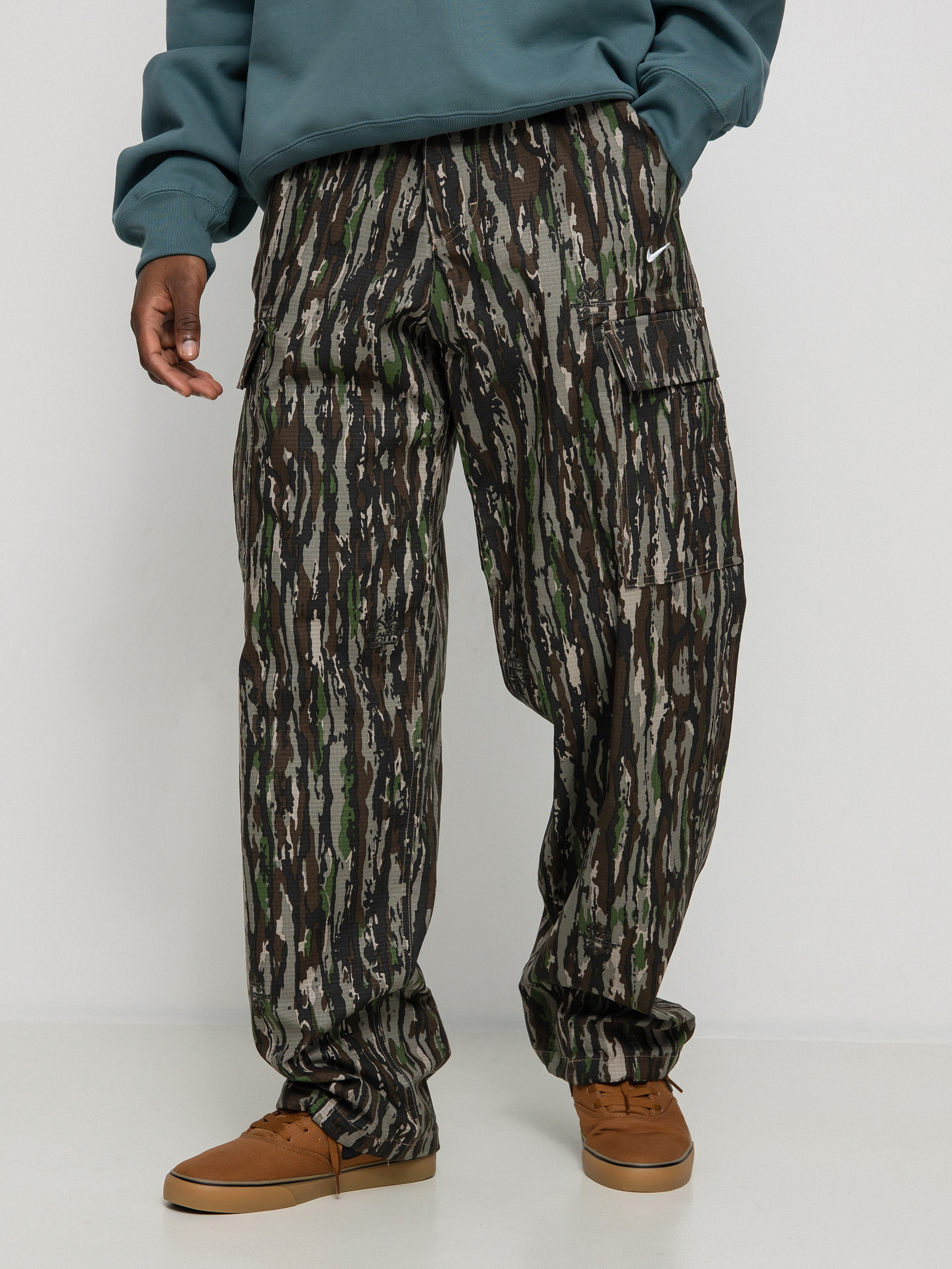 Spodnie Nike SB Kearny Crg Rtl Aop (khaki/white)