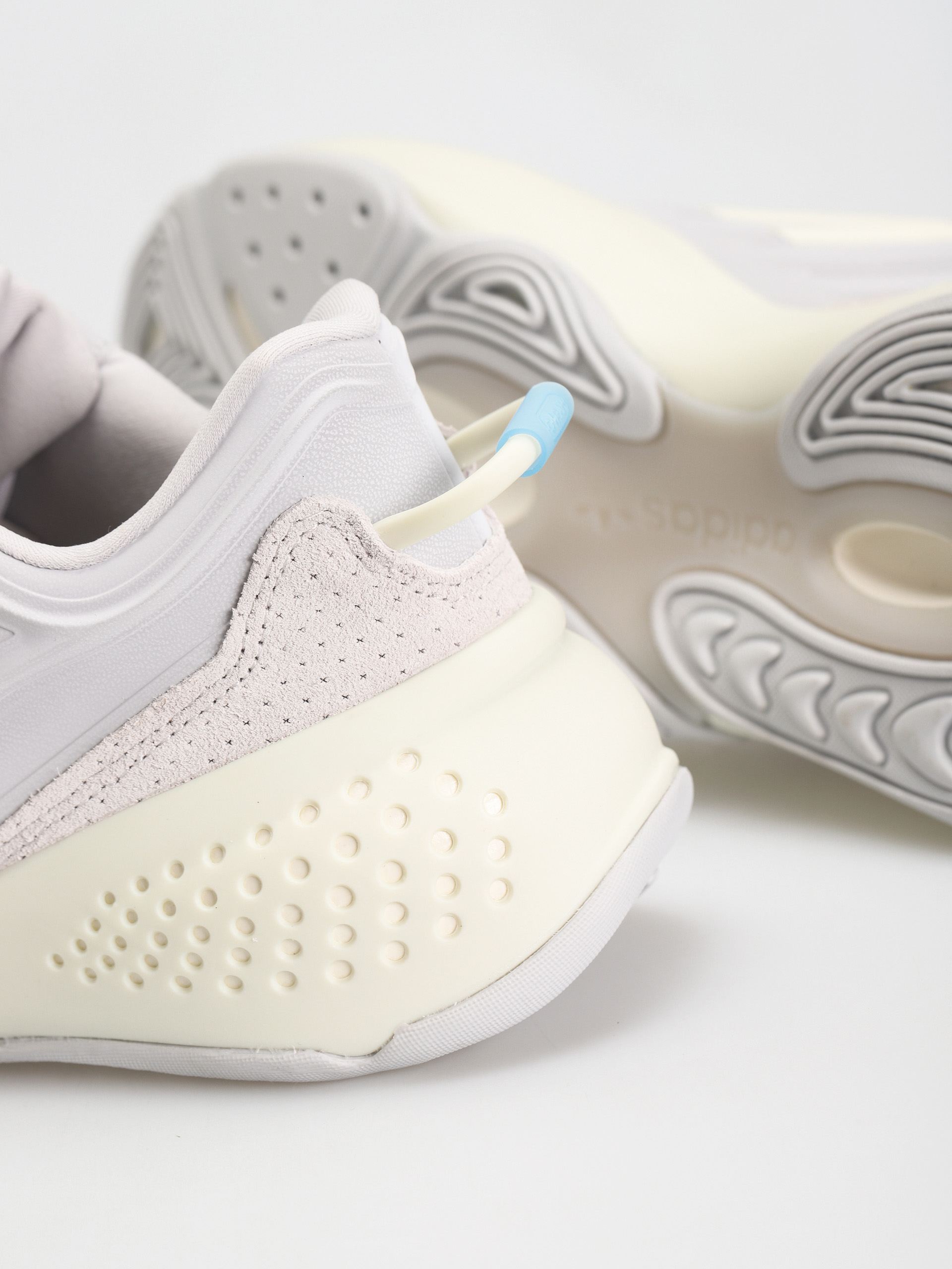 Buty adidas Originals Ozrah (lgsogr/owhite/cblack)