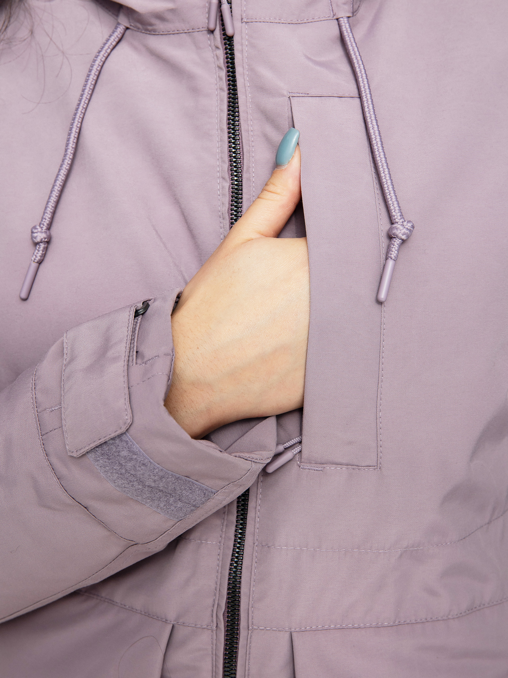 Kurtka Burton Saxton Parka Wmn (elderberry)