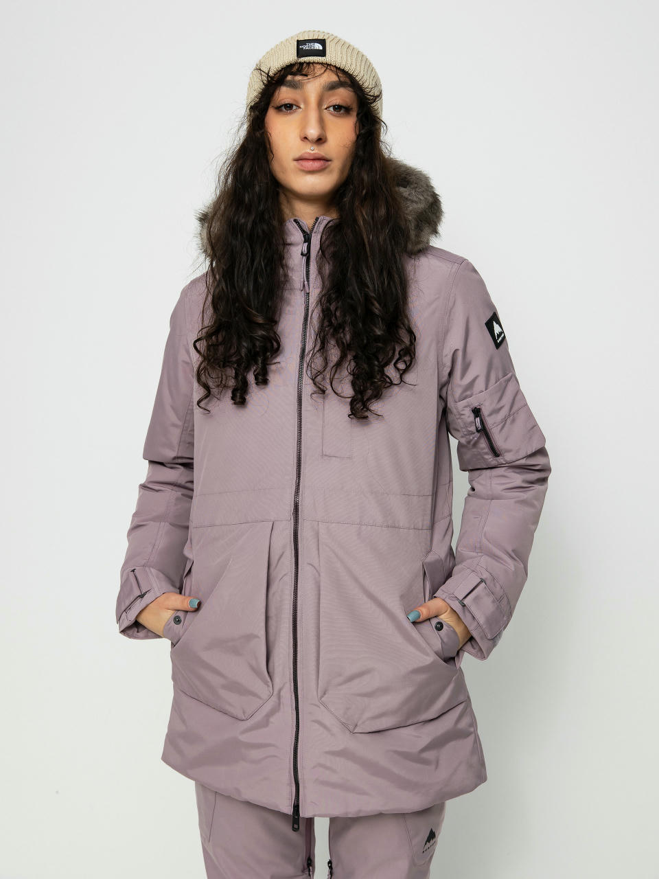 Kurtka Burton Saxton Parka Wmn (elderberry)