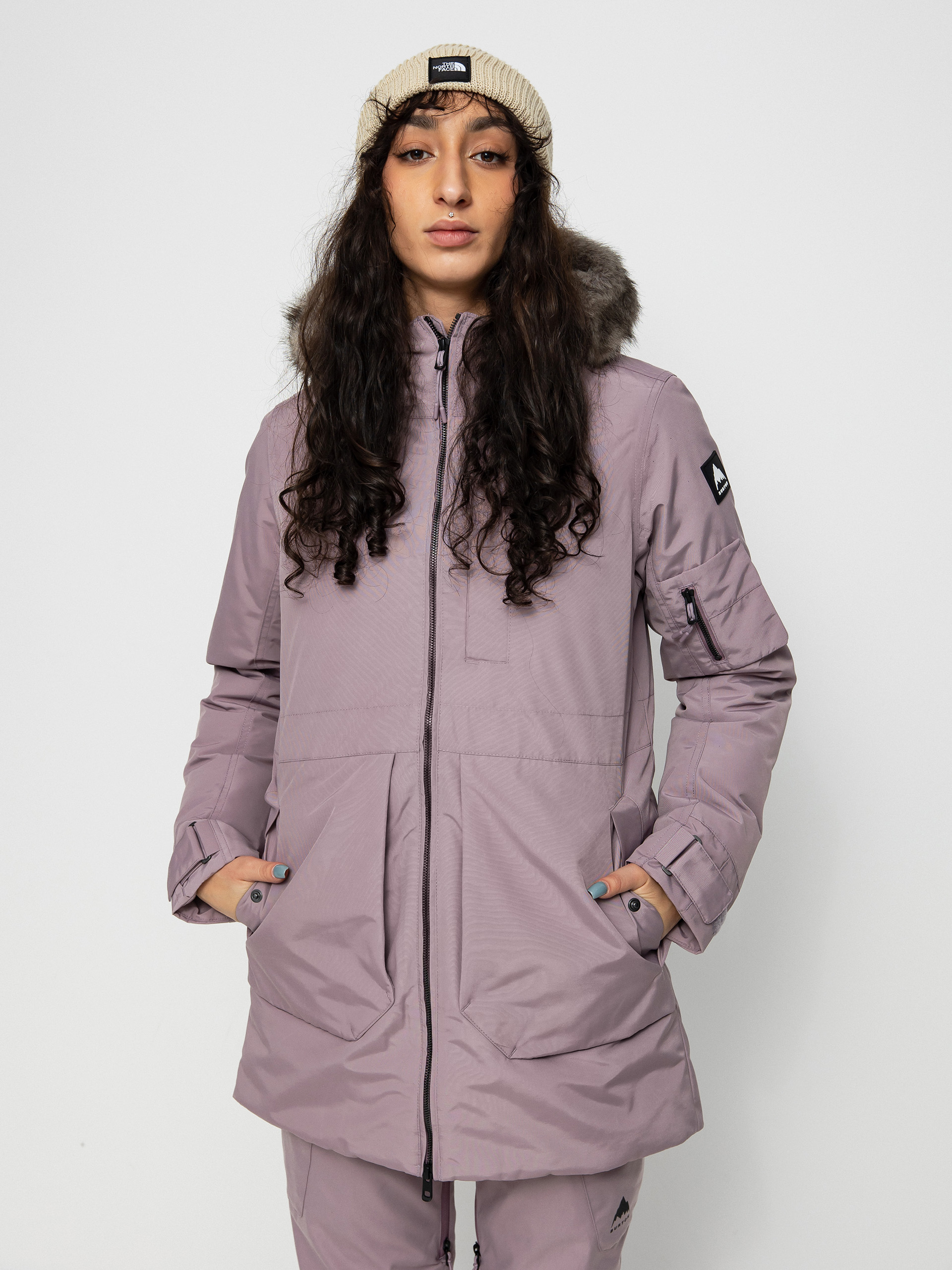 Kurtka Burton Saxton Parka Wmn (elderberry)