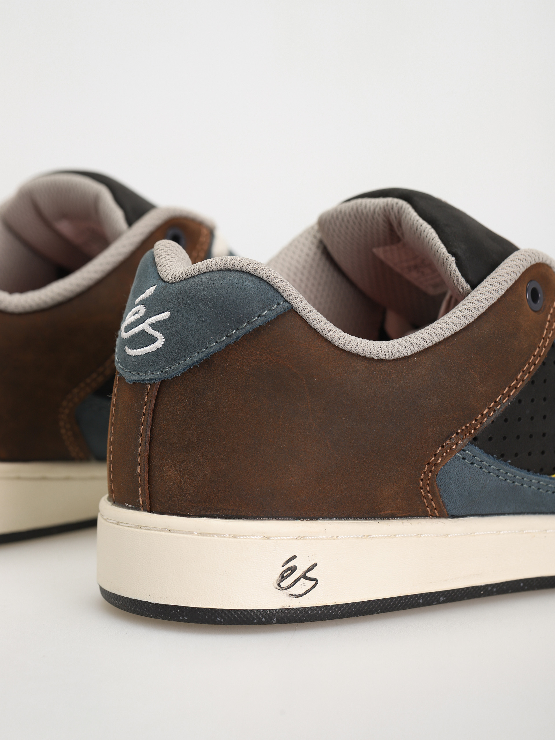 Buty eS Accel Slim (brown/black/tan)