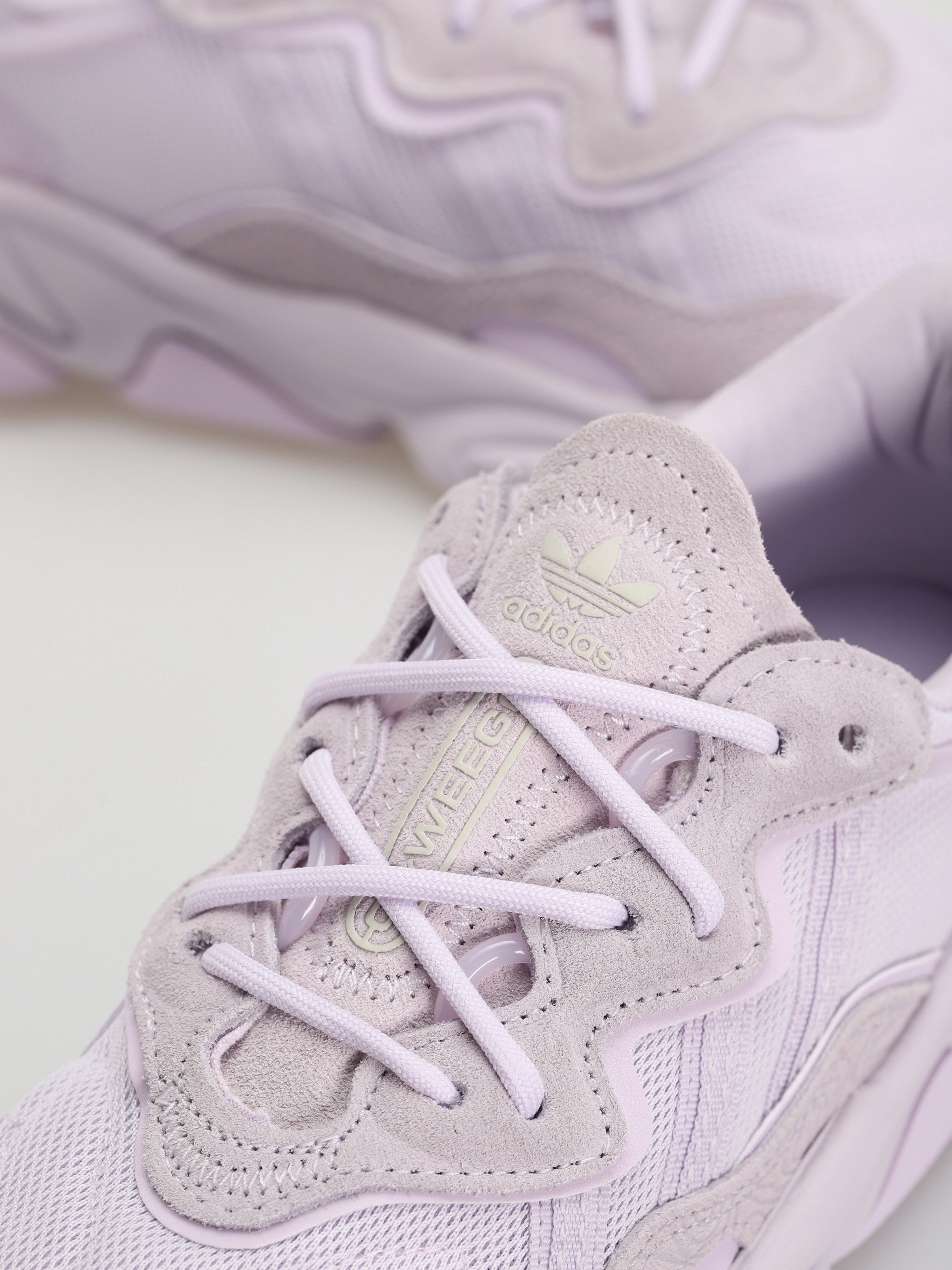 Buty adidas Originals Ozweego Wmn (prptnt/prptnt/dshgry)