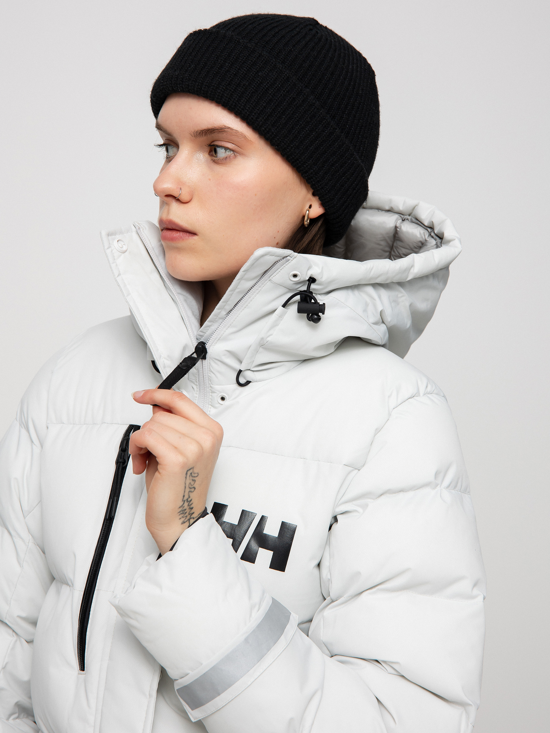 Kurtka Helly Hansen Adore Puffy Parka Wmn (nimbus cloud)