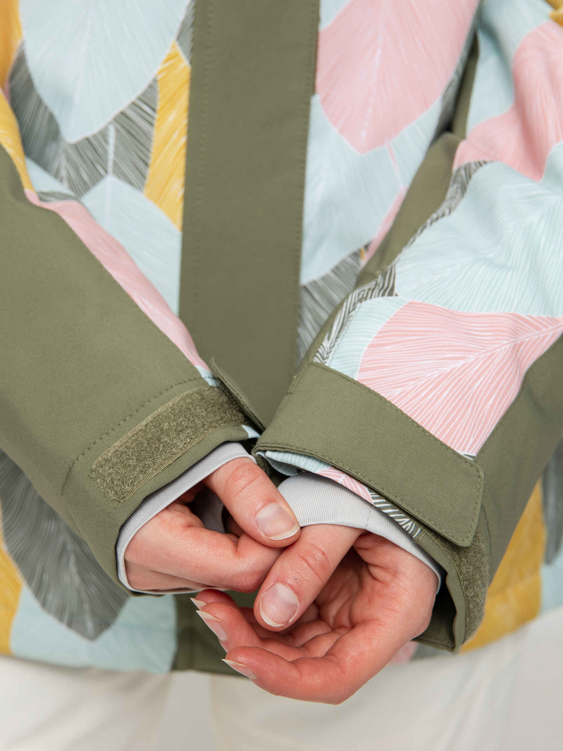 Damska Kurtka snowboardowa Roxy Galaxy Print Block (deep lichen green la palmeraie)