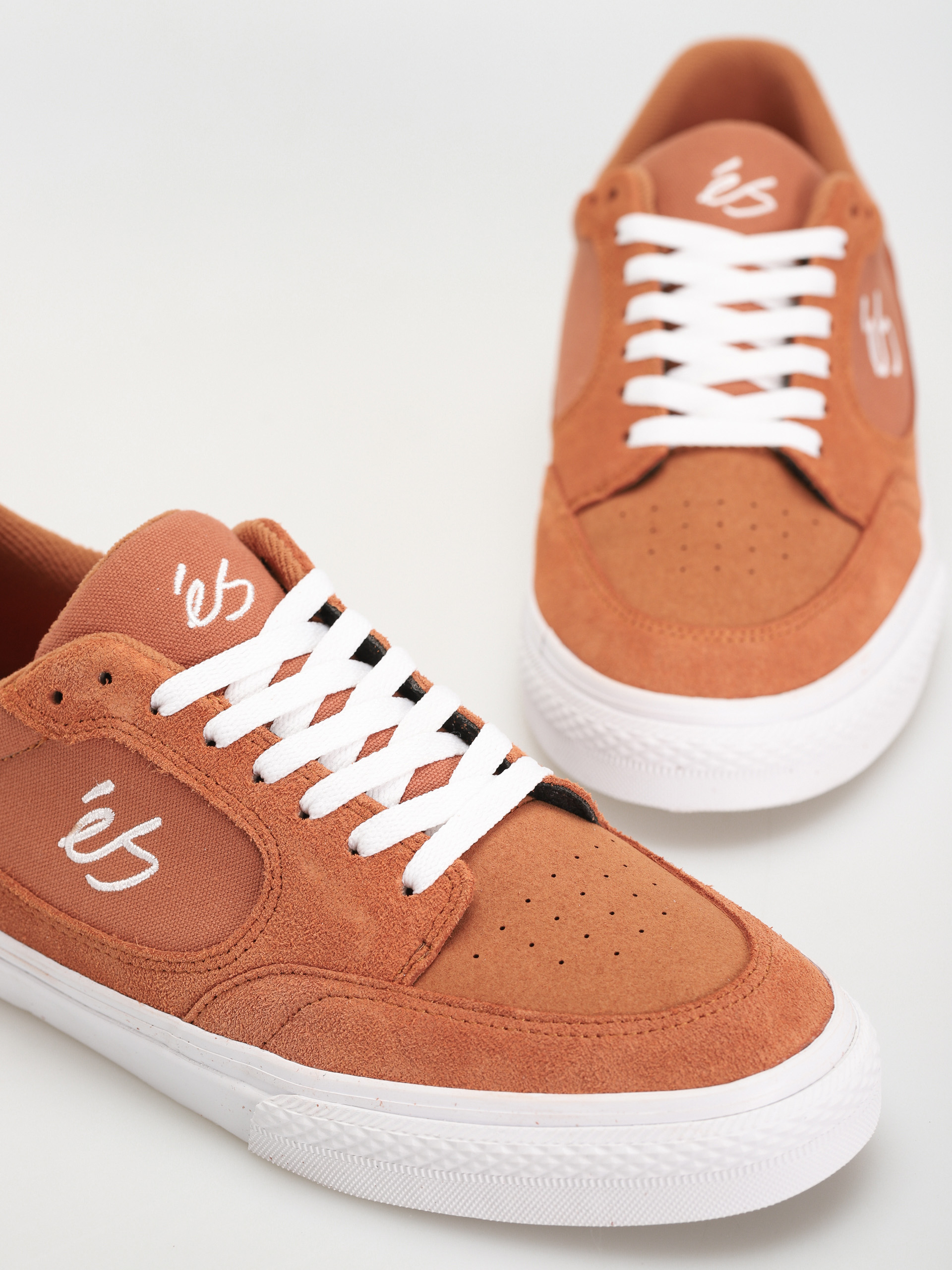 Buty eS Caspian (camel)