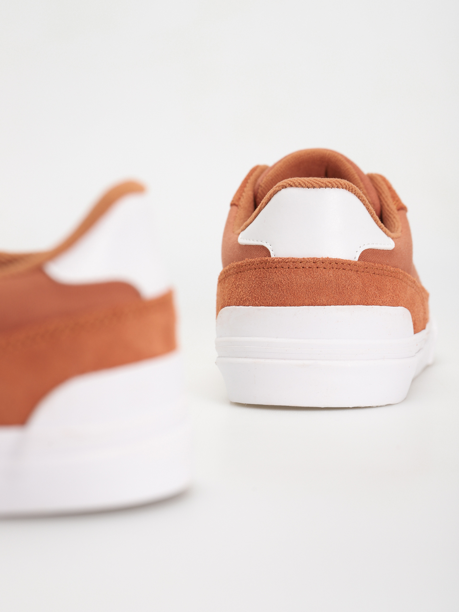Buty eS Caspian (camel)