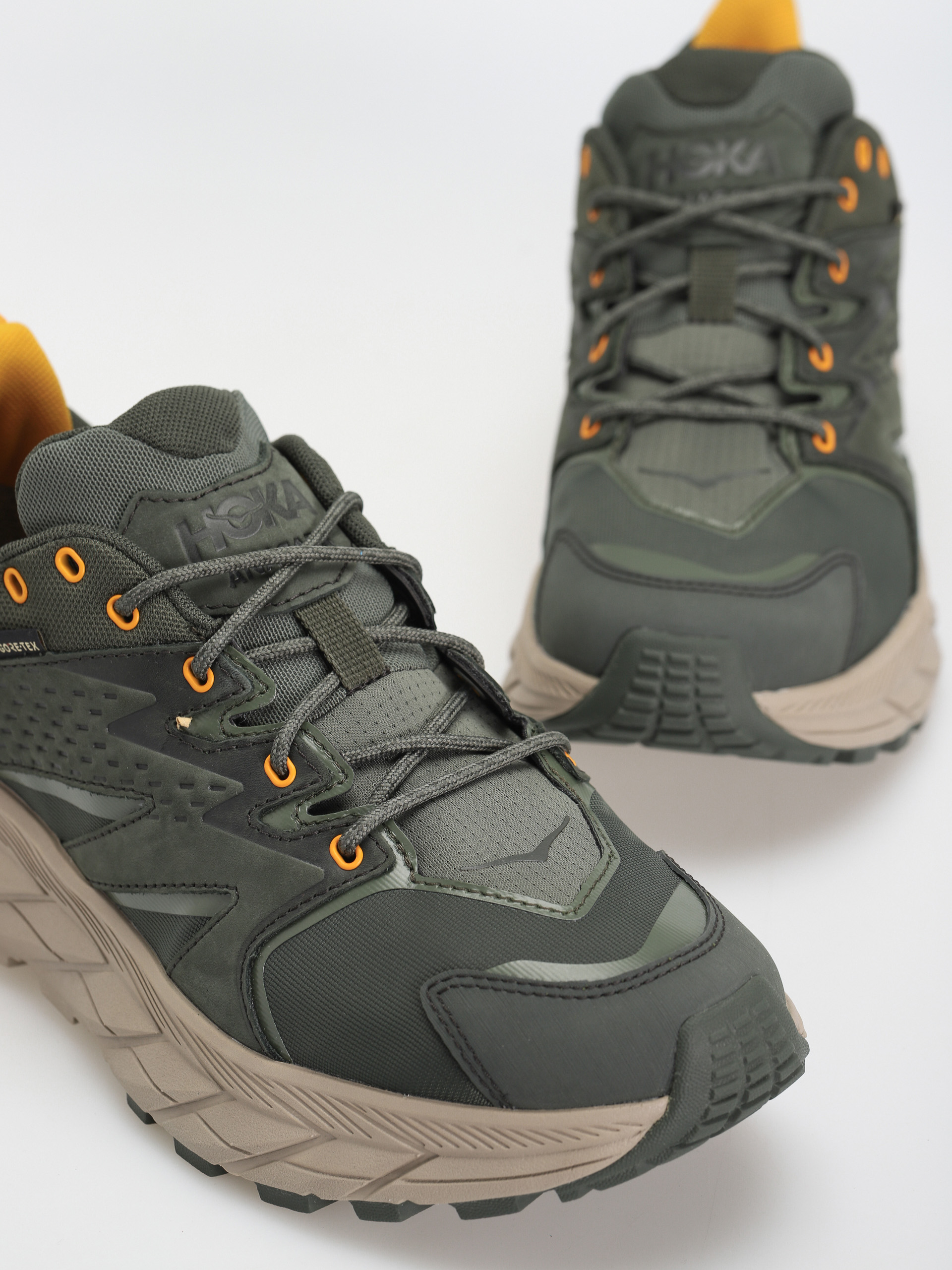 Buty Hoka One One Anacapa Low GTX (duffel bag/radiant yellow)