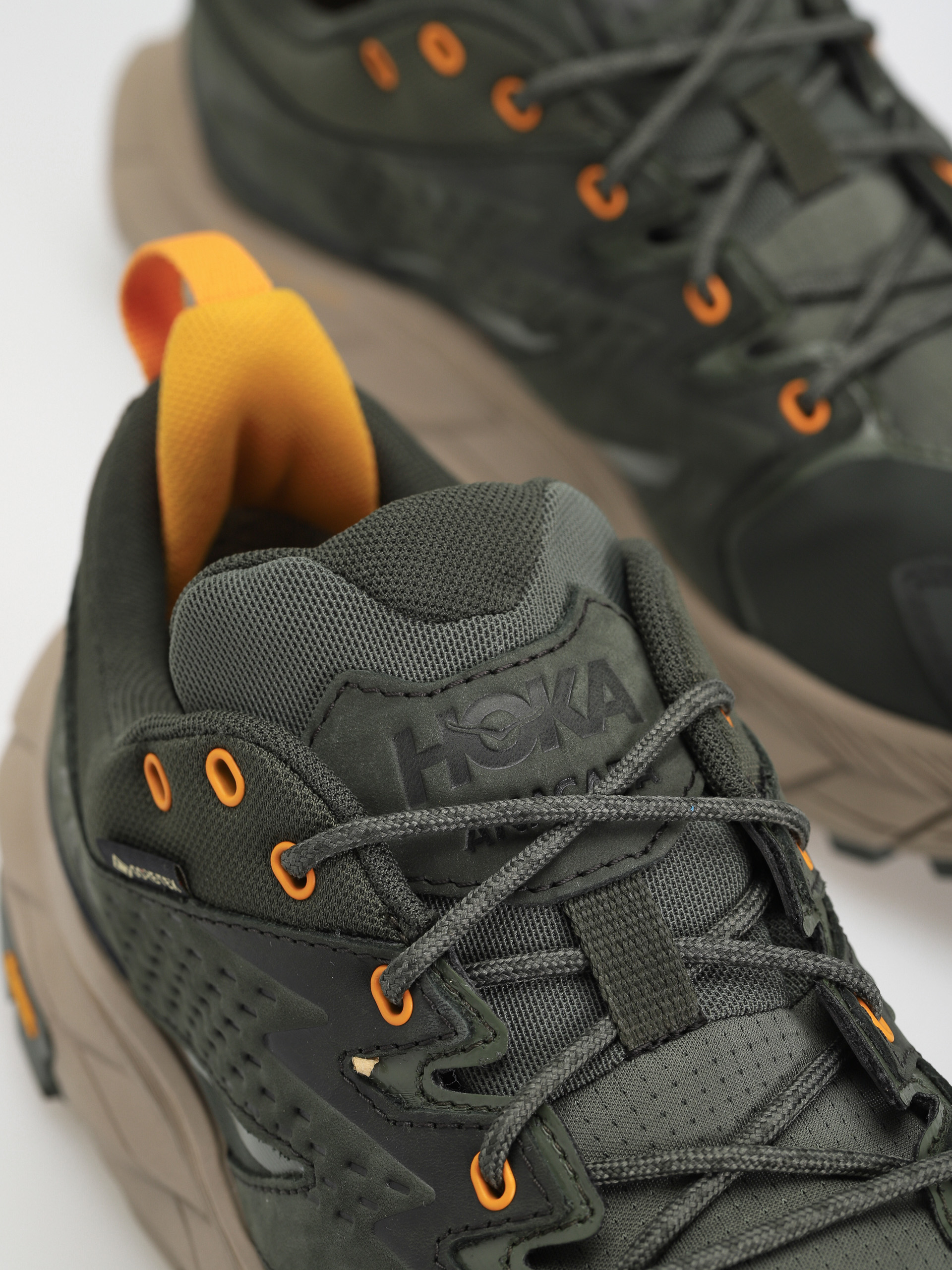 Buty Hoka One One Anacapa Low GTX (duffel bag/radiant yellow)