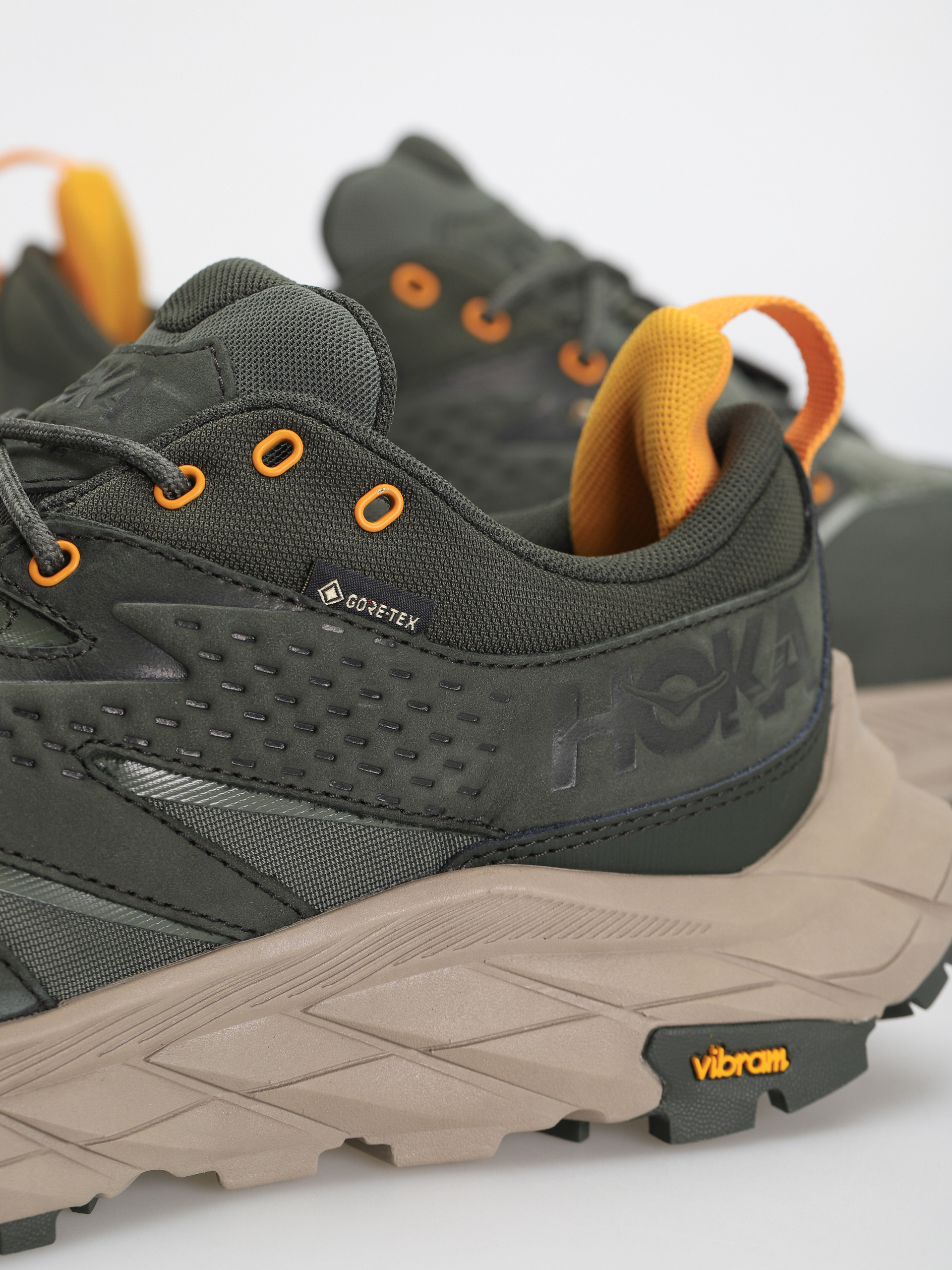 Buty Hoka One One Anacapa Low GTX (duffel bag/radiant yellow)