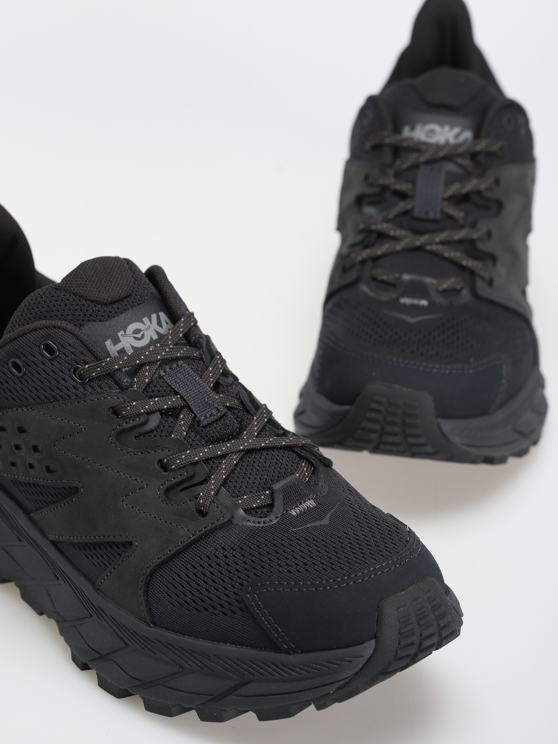 Buty Hoka One One Anacapa Breeze Low (black/black)