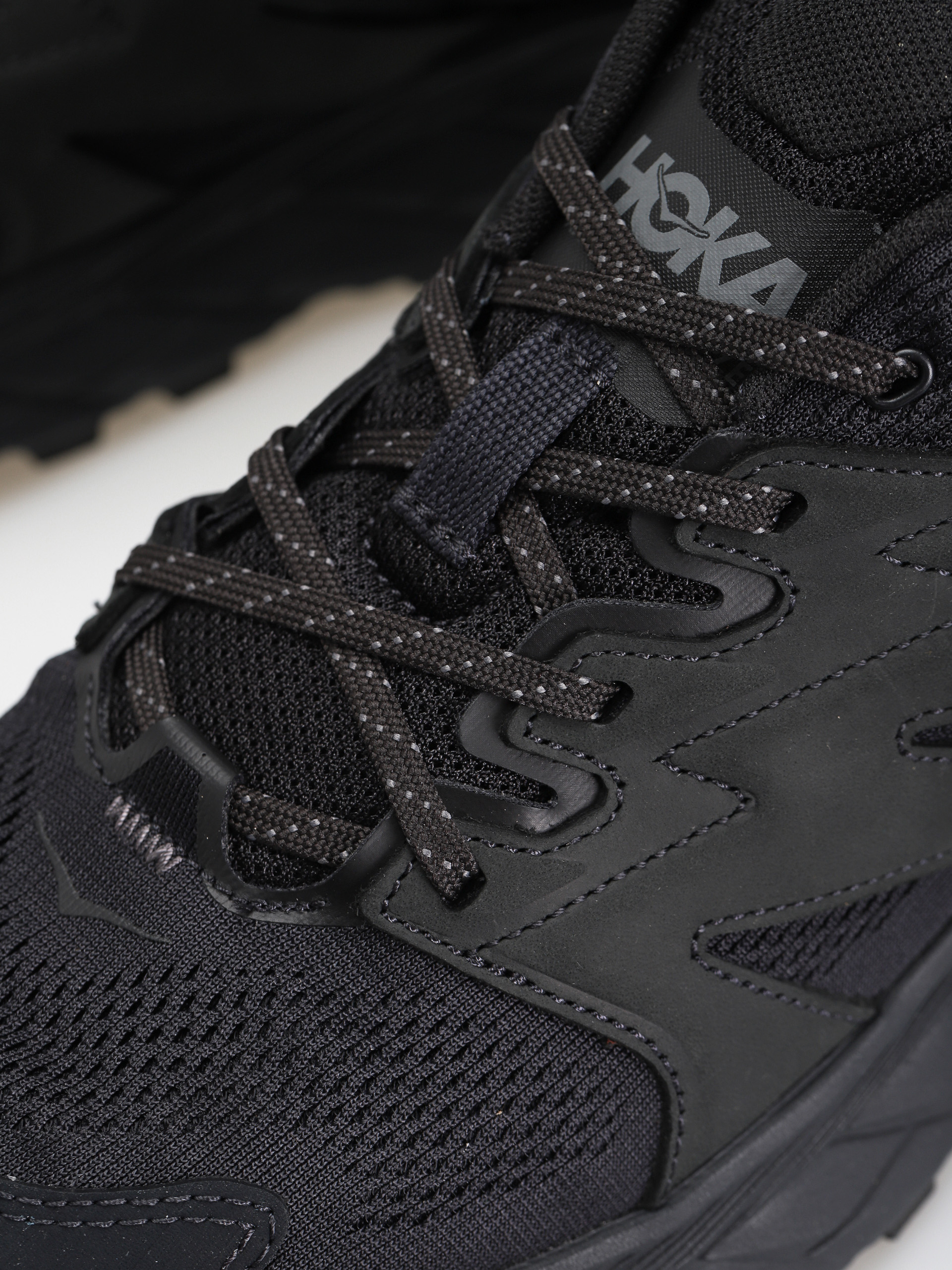 Buty Hoka One One Anacapa Breeze Low (black/black)