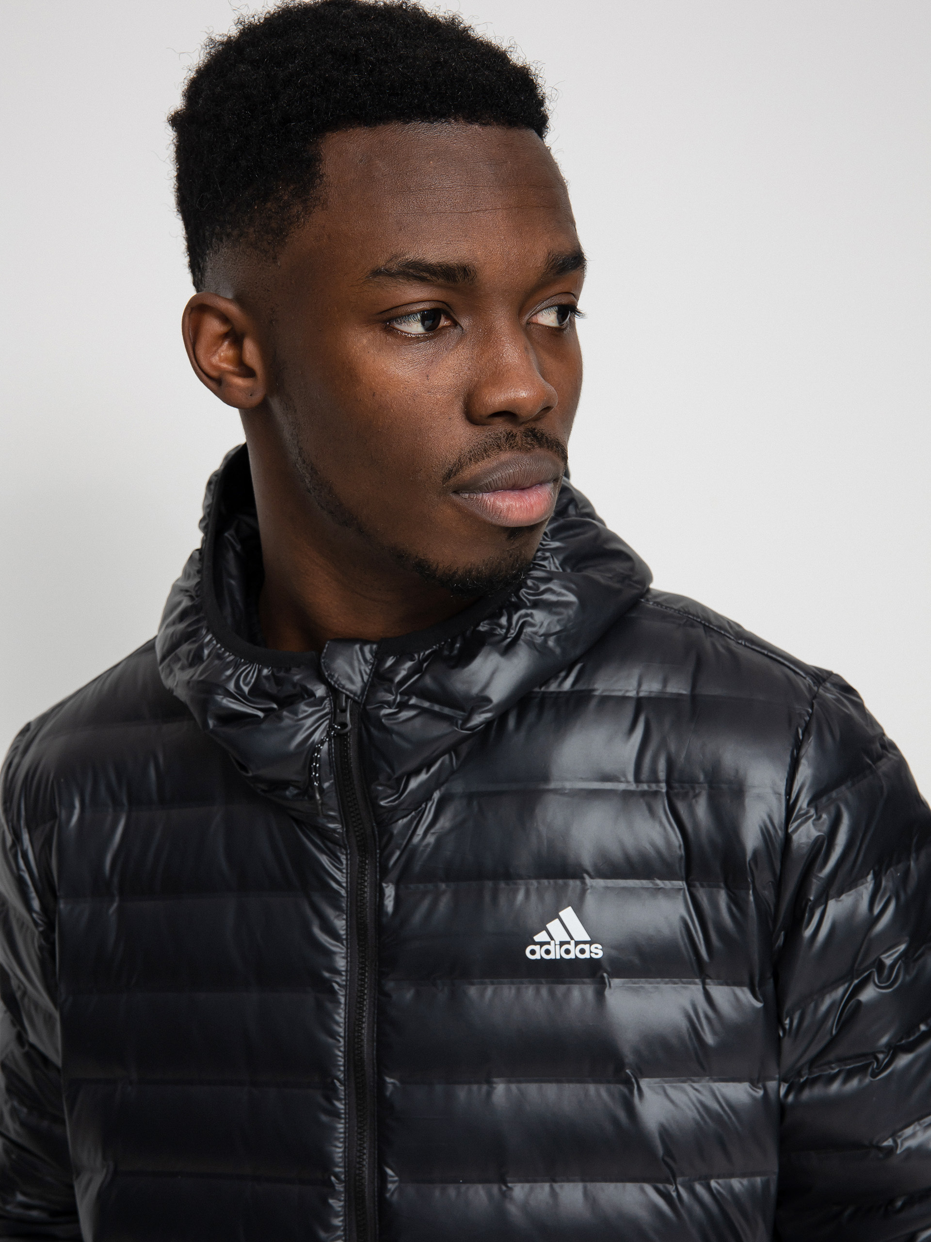 Kurtka adidas Originals Varilite (black)