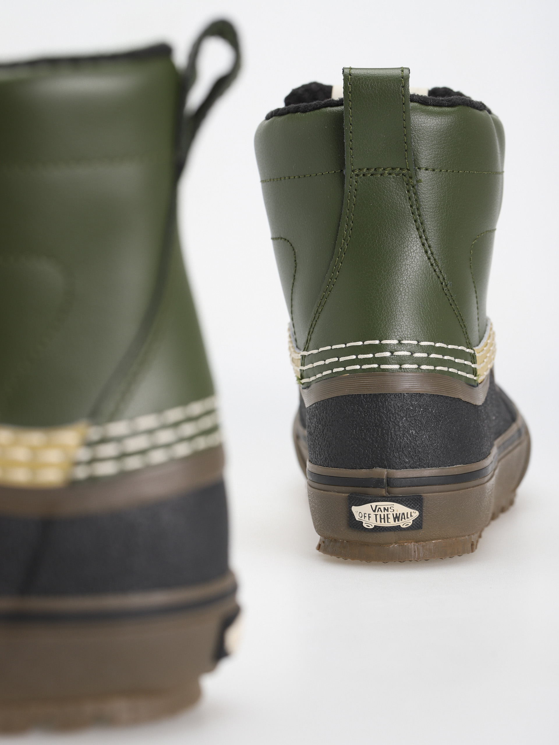 Buty Vans Standard Mid Snow Mte (green/gum)