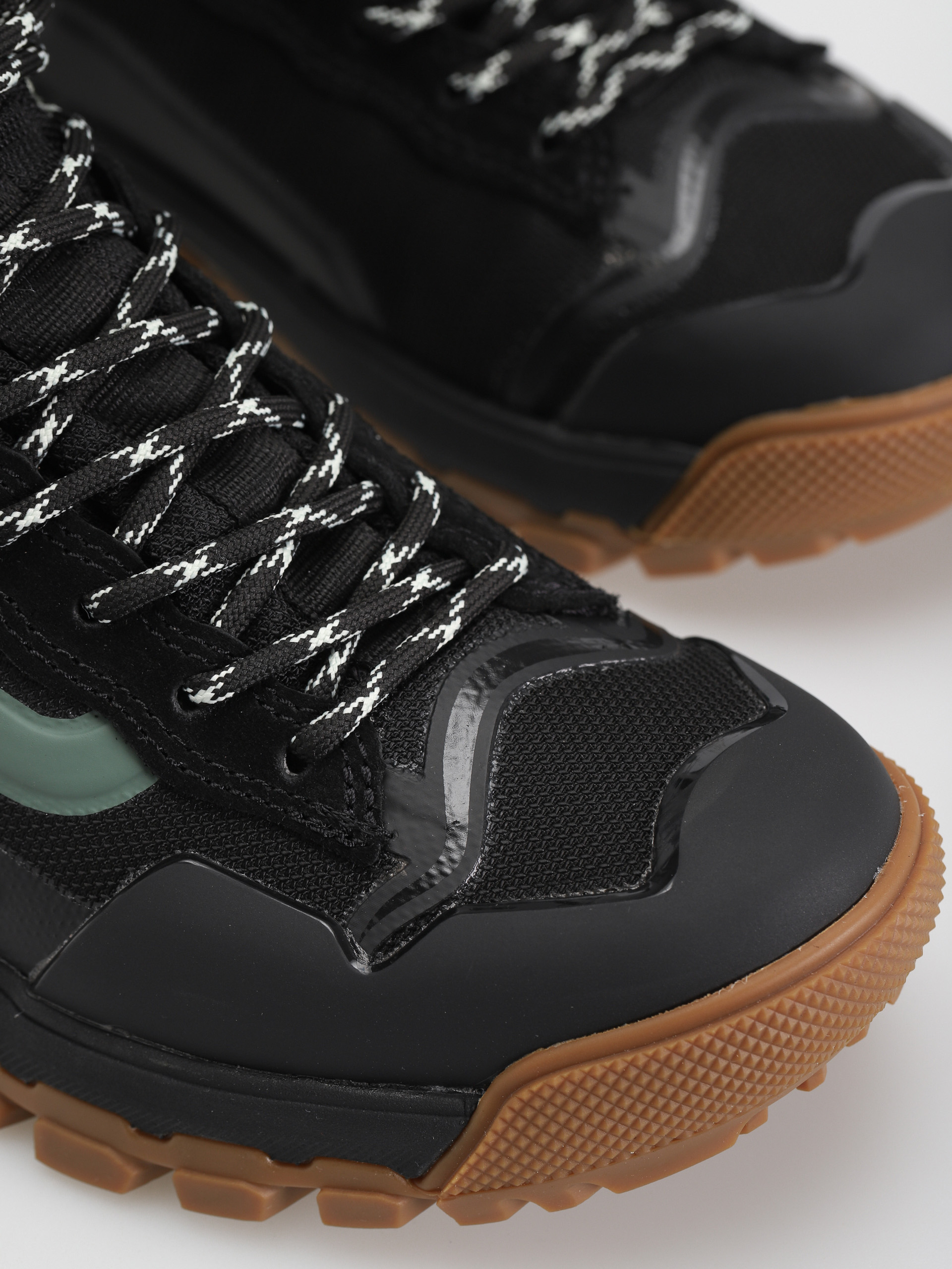 Buty Vans Ultrarange Exo Hi Gore Tex MTE 3 (black/duck green)