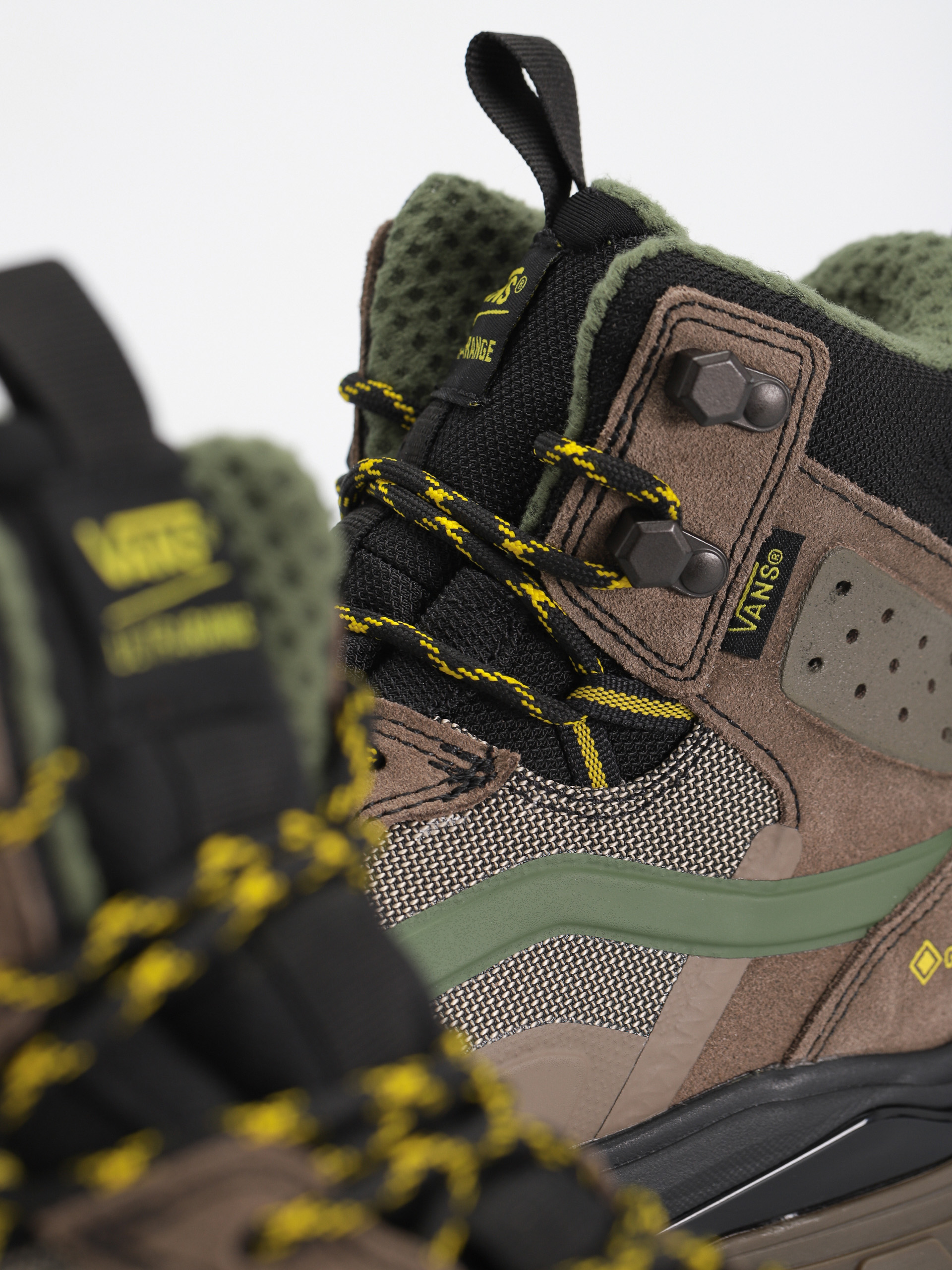 Buty Vans Ultrarange Exo Hi Gore Tex MTE 3 (walnut/gum)