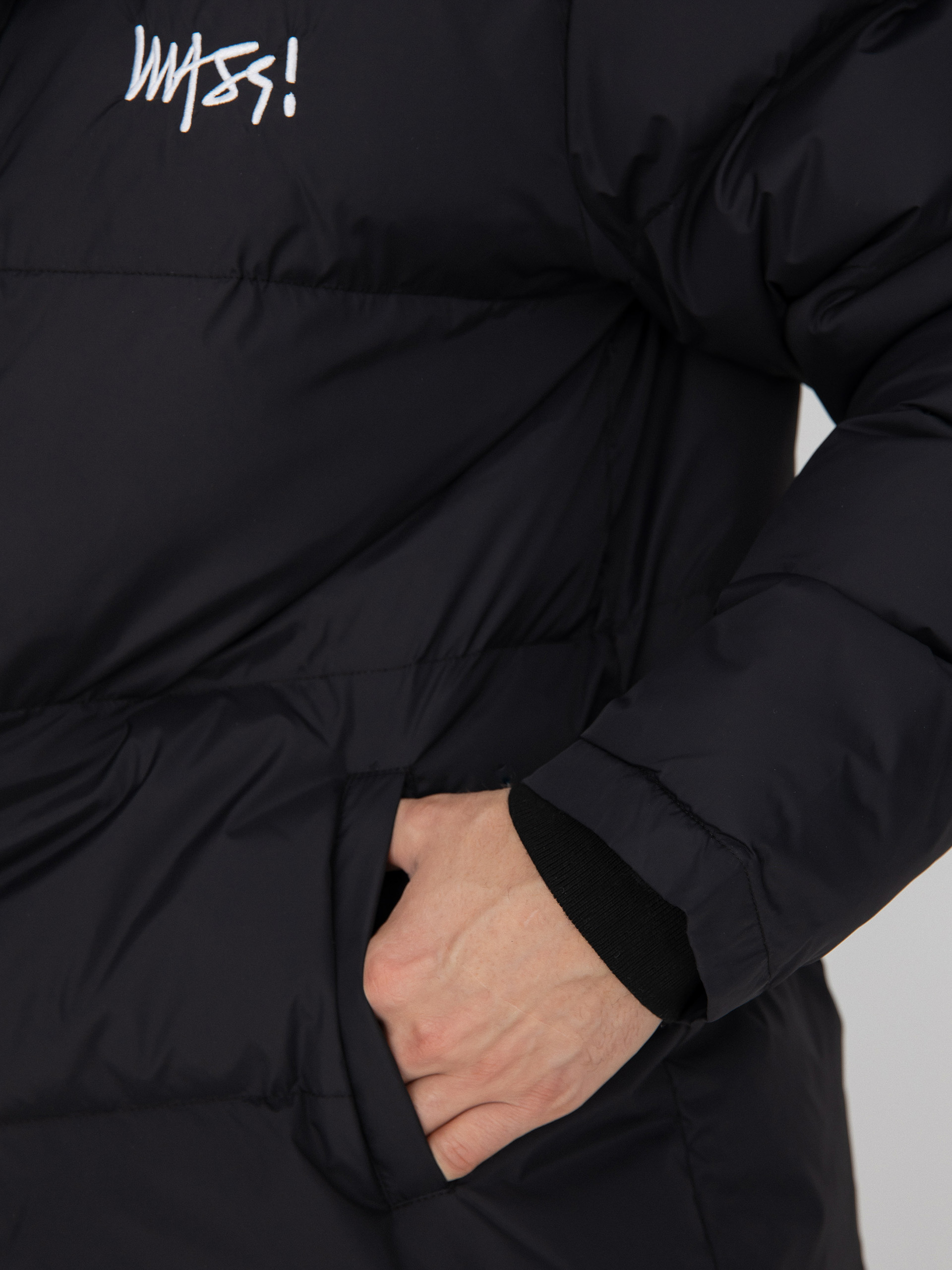 Kurtka MassDnm Protect (black)