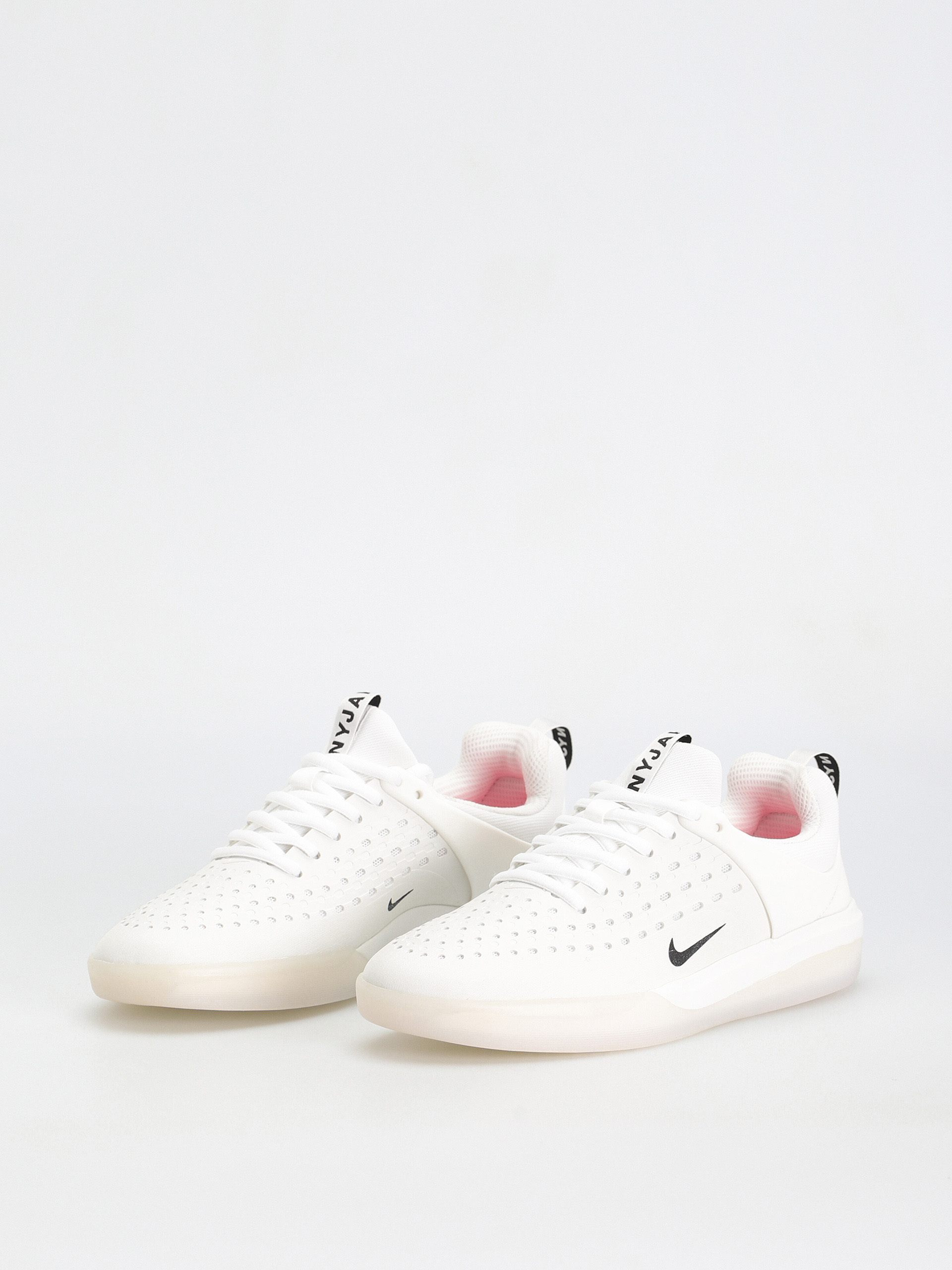 Buty Nike SB Zoom Nyjah 3 (white/black summit white hyper pink)