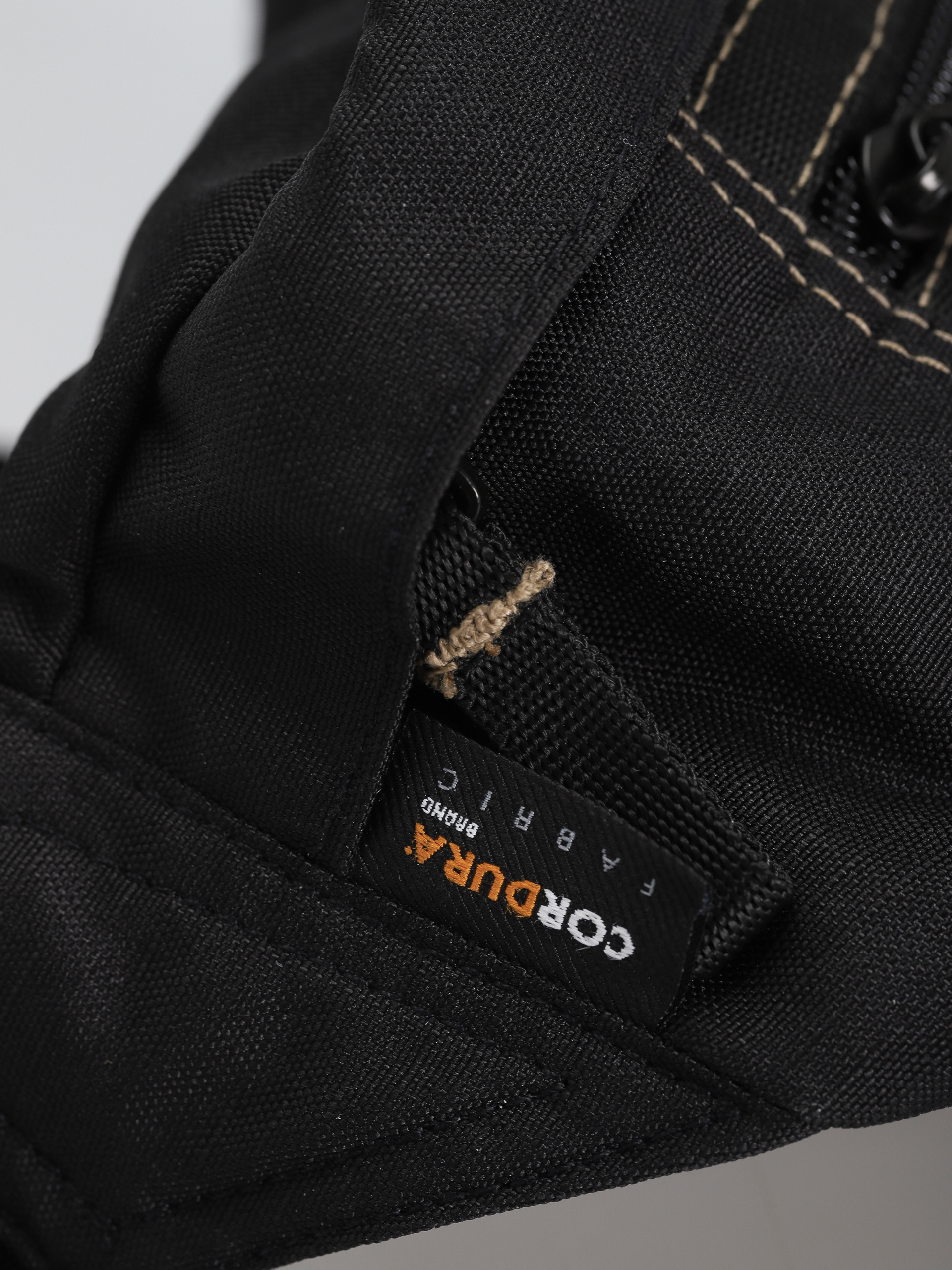 Nerka Dickies Ashville Pouch (black)